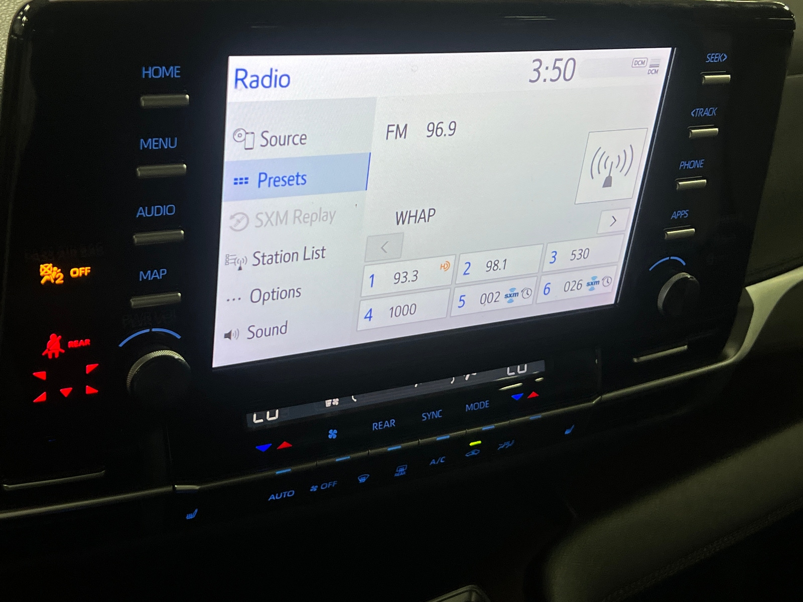 Thumbnail: 2024 Toyota Sienna - 3