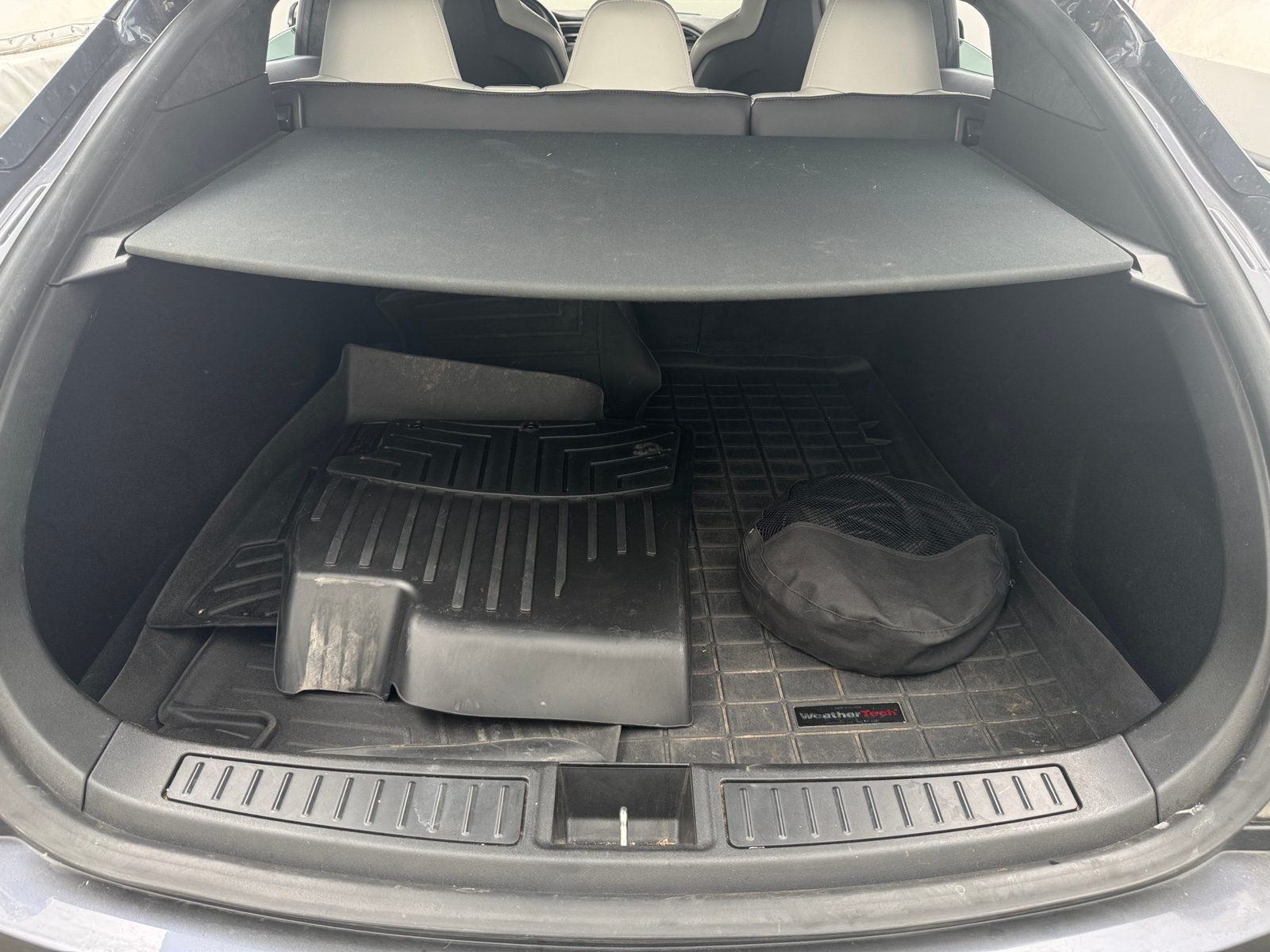 Thumbnail: 2015 Tesla Model S - 6