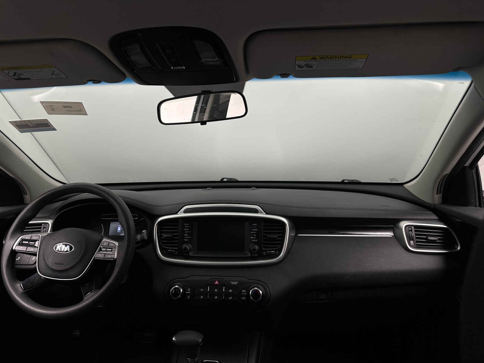 Thumbnail: 2019 Kia Sorento - 3