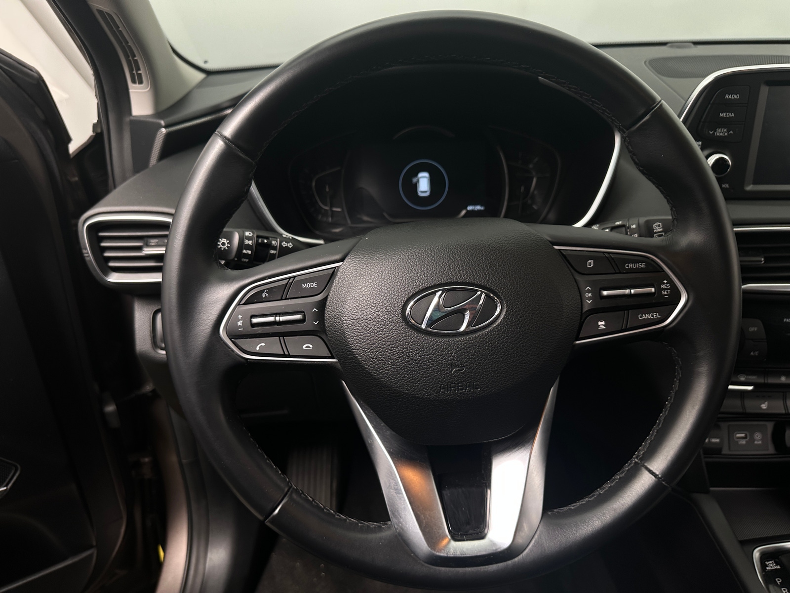 Thumbnail: 2019 Hyundai Santa Fe - 5