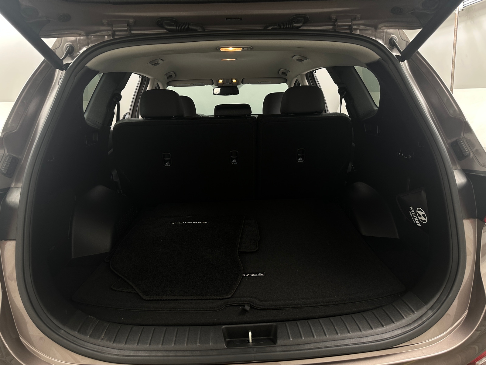 Thumbnail: 2019 Hyundai Santa Fe - 7