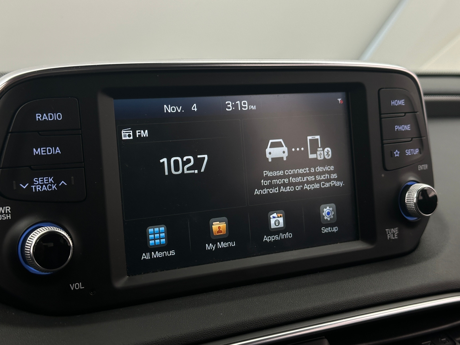 Thumbnail: 2019 Hyundai Santa Fe - 4