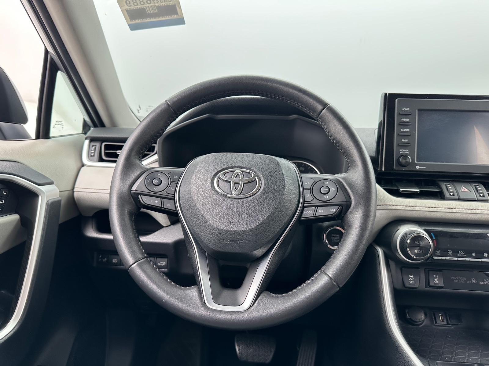 Thumbnail: 2022 Toyota RAV4 - 4