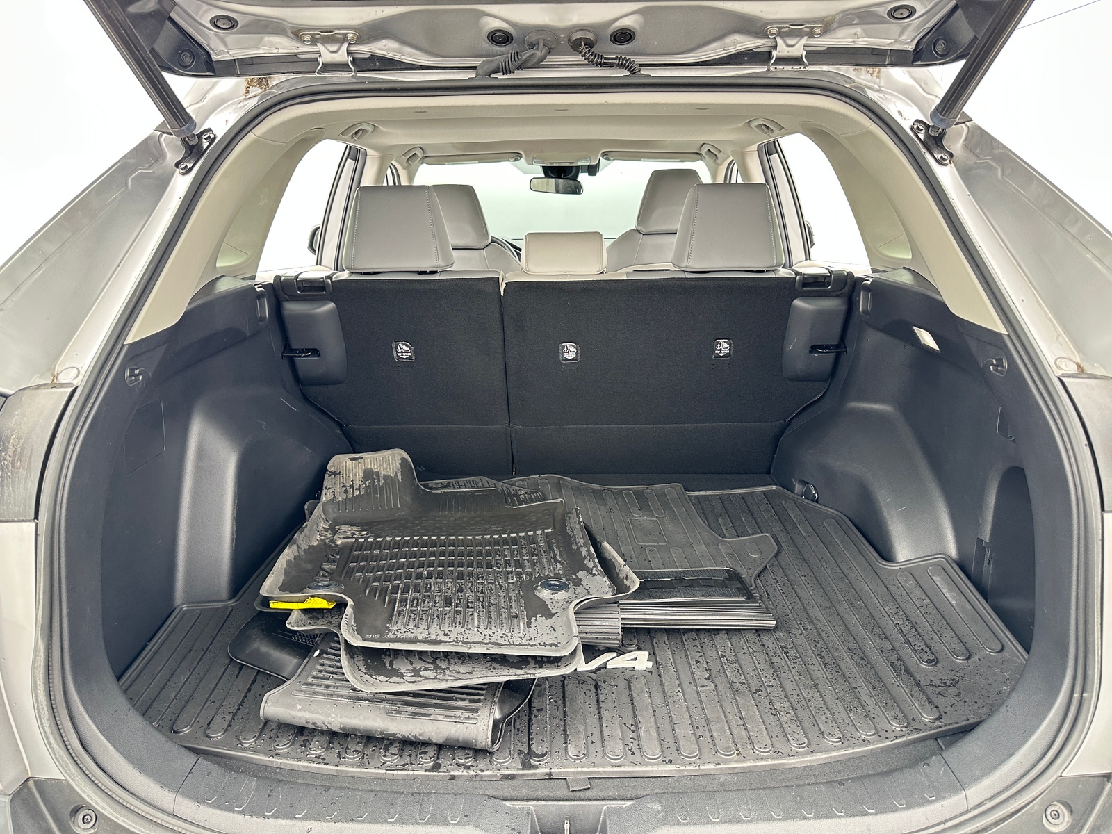 Thumbnail: 2022 Toyota RAV4 - 6