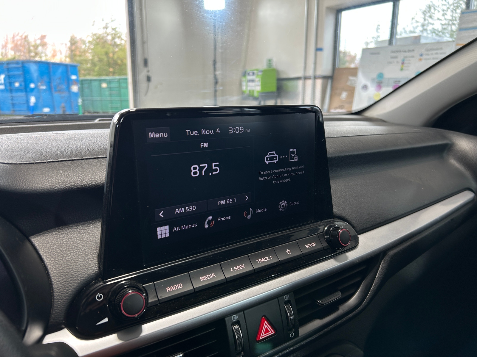 Thumbnail: 2024 Kia Forte - 4