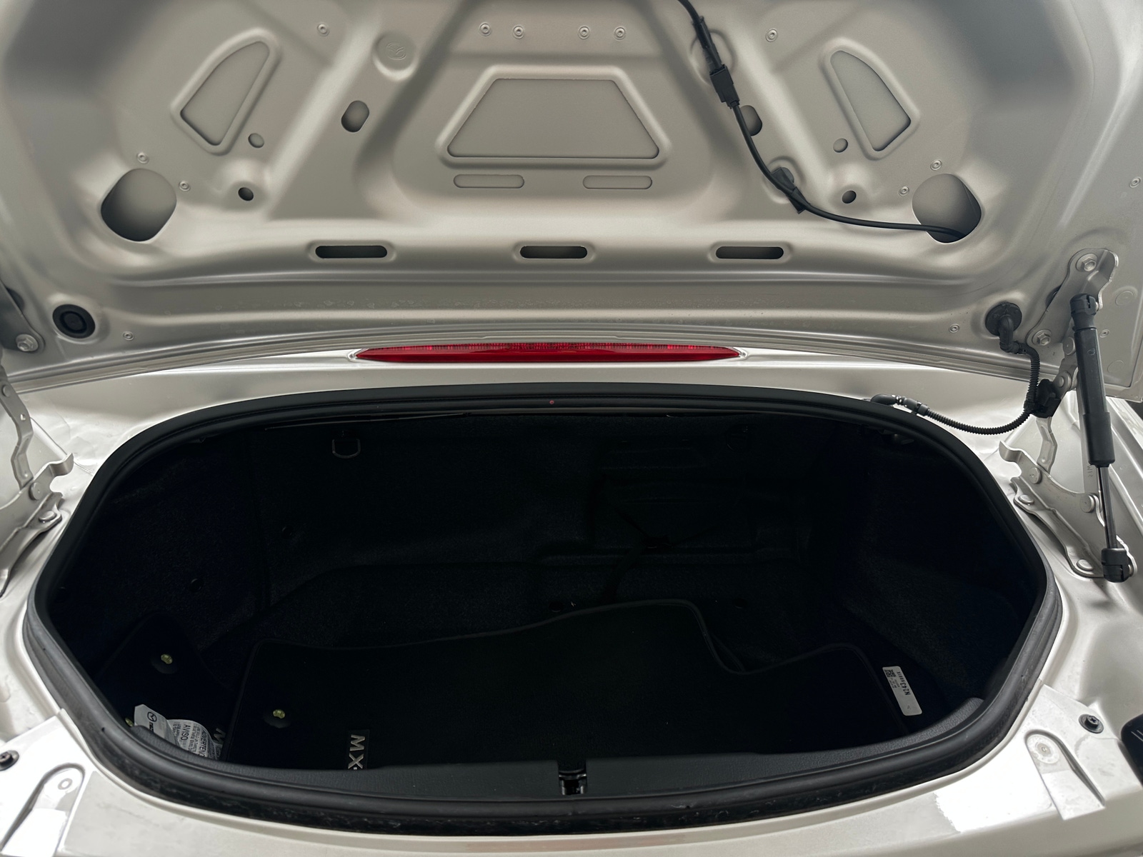 Thumbnail: 2022 Mazda MX-5 Miata - 5