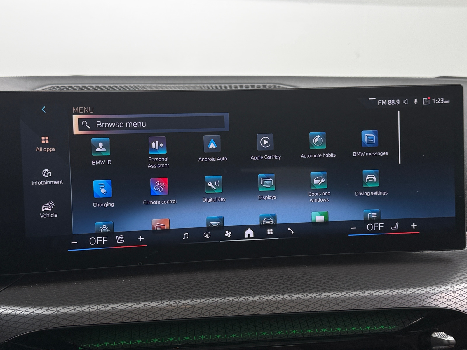 Thumbnail: 2025 BMW i4 - 2