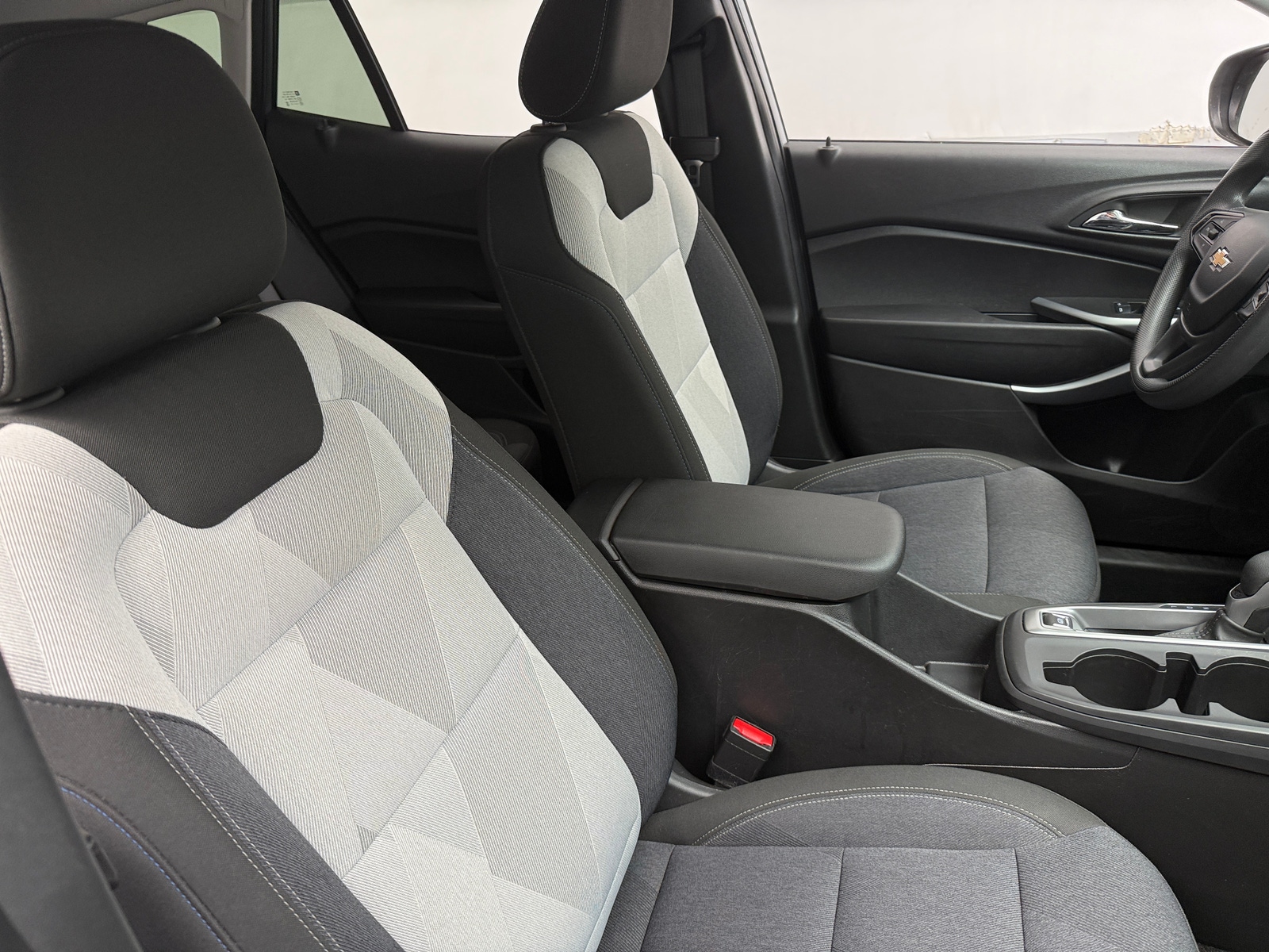 Thumbnail: 2024 Chevrolet Trax - 2