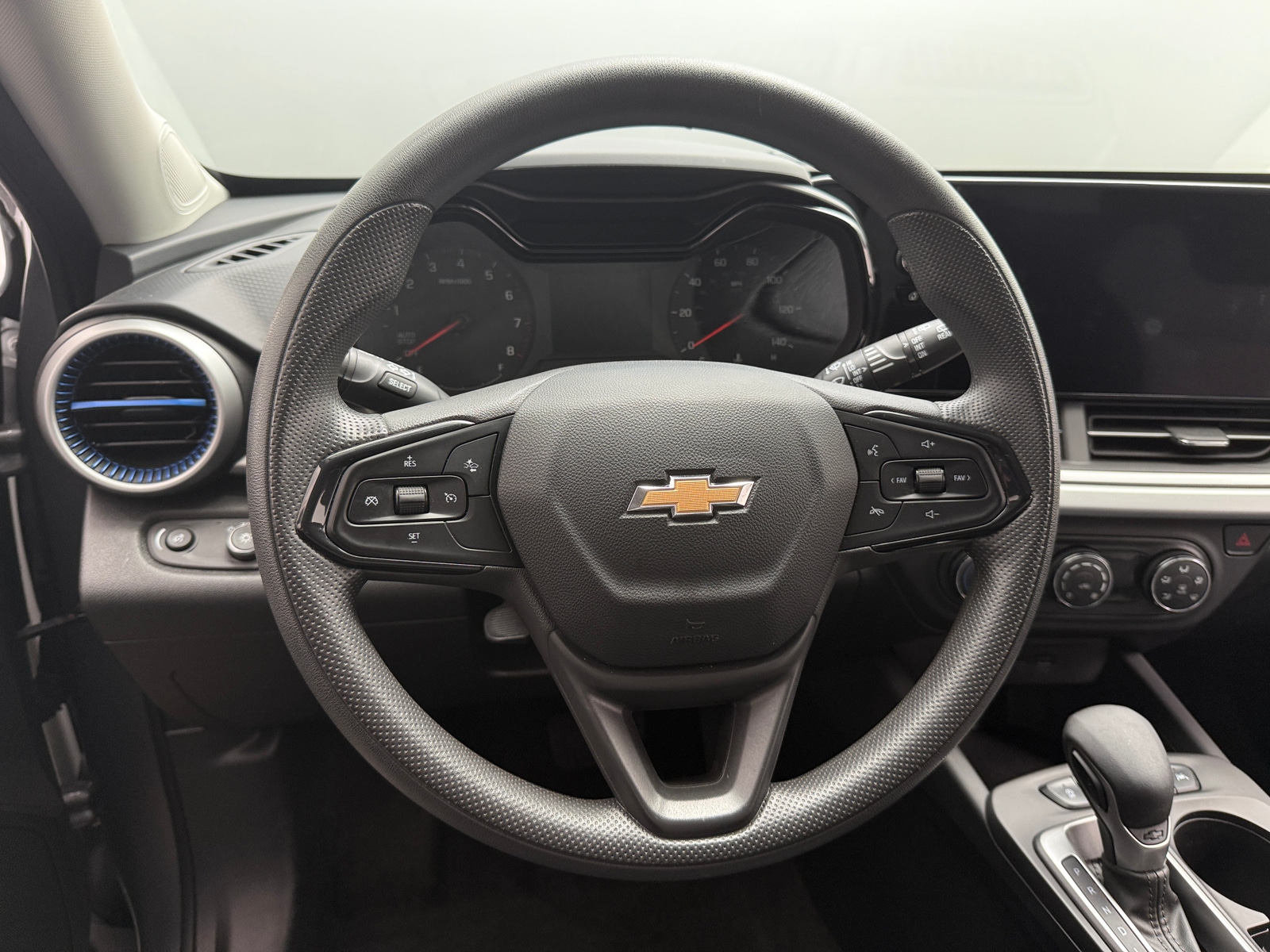 Thumbnail: 2024 Chevrolet Trax - 5