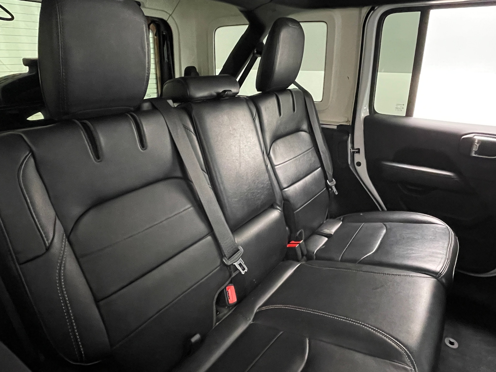 Thumbnail: 2022 Jeep Wrangler - 5