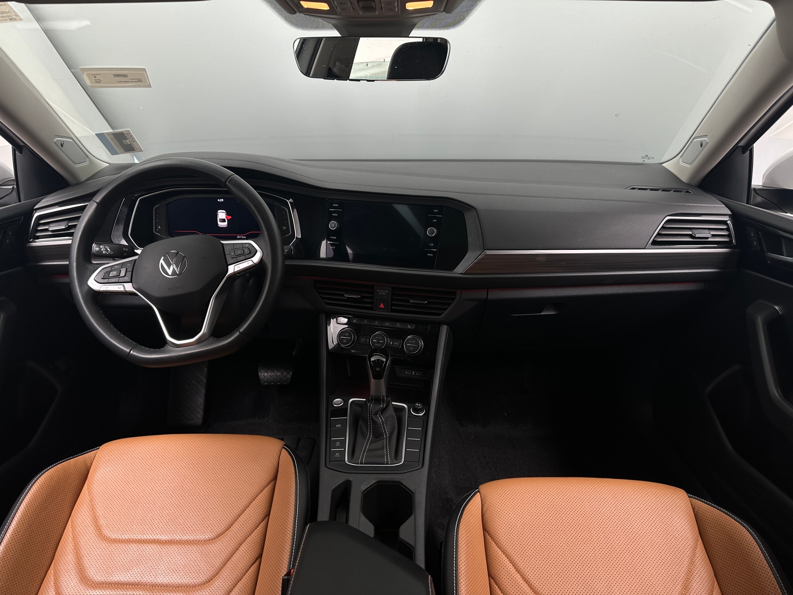 Thumbnail: 2024 Volkswagen Jetta - 2