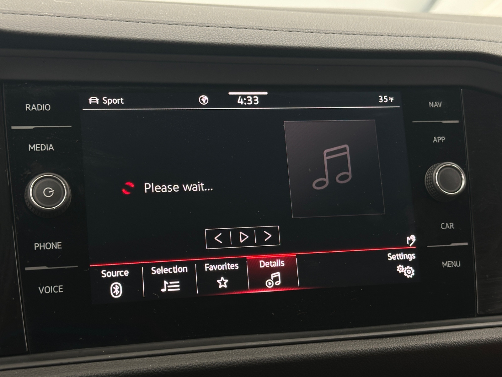 Thumbnail: 2024 Volkswagen Jetta - 3