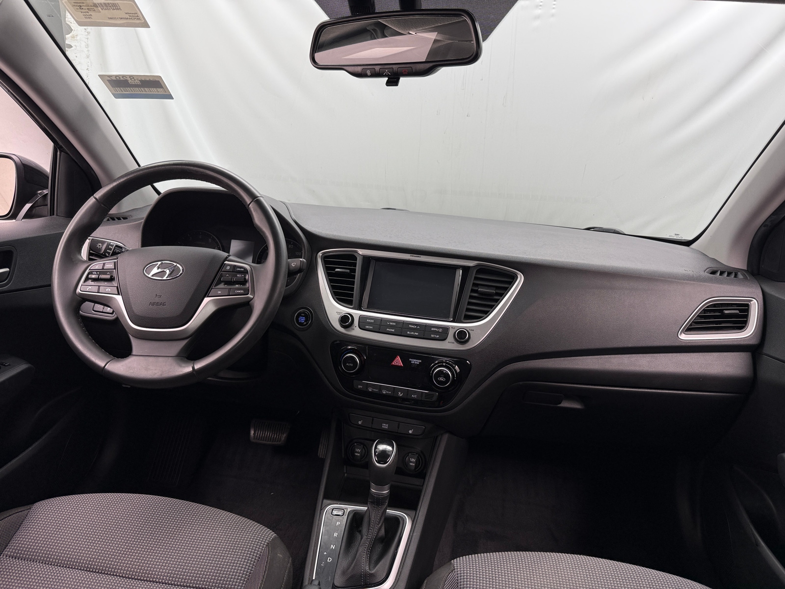 Thumbnail: 2022 Hyundai Accent - 3