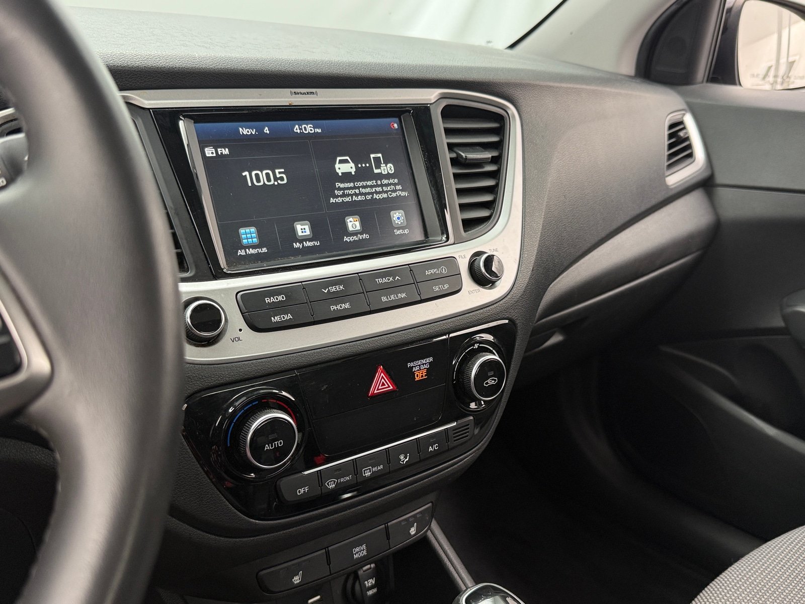 Thumbnail: 2022 Hyundai Accent - 4