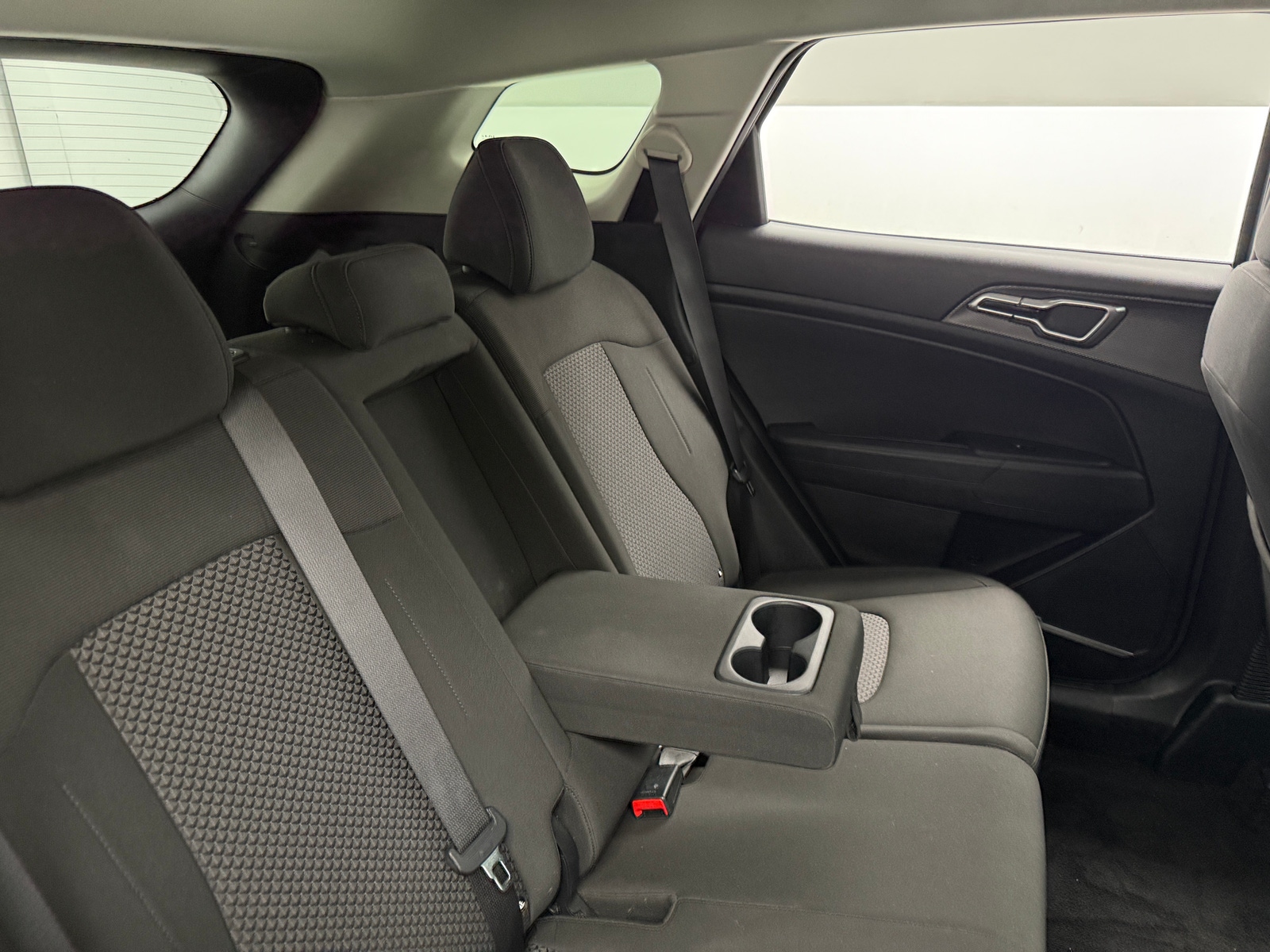 Thumbnail: 2024 Kia Sportage - 6