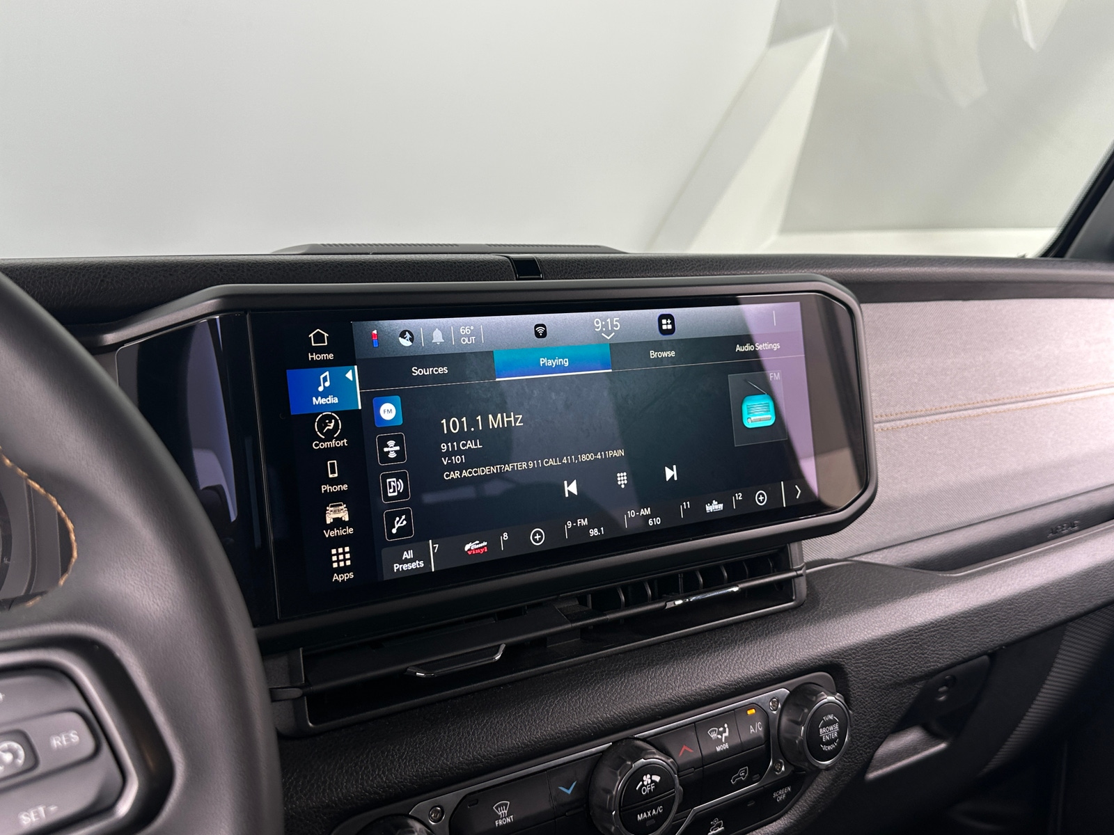 Thumbnail: 2024 Jeep Wrangler - 4