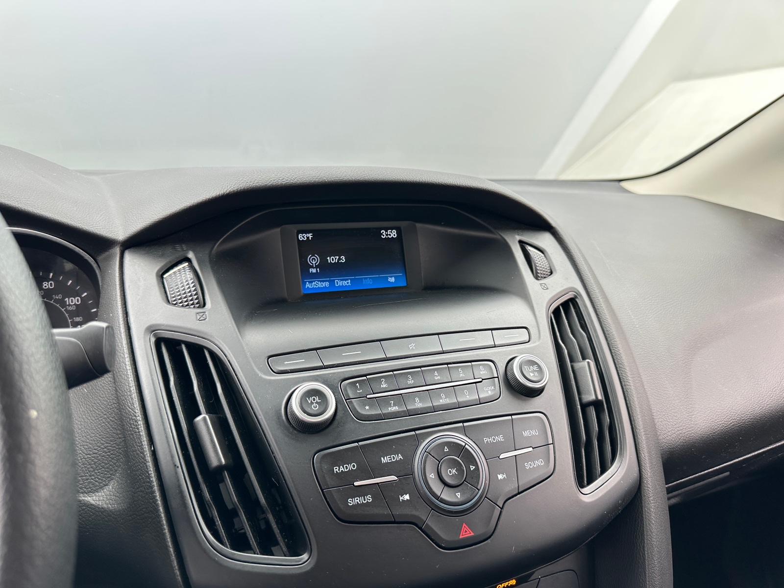 Thumbnail: 2018 Ford Focus - 4