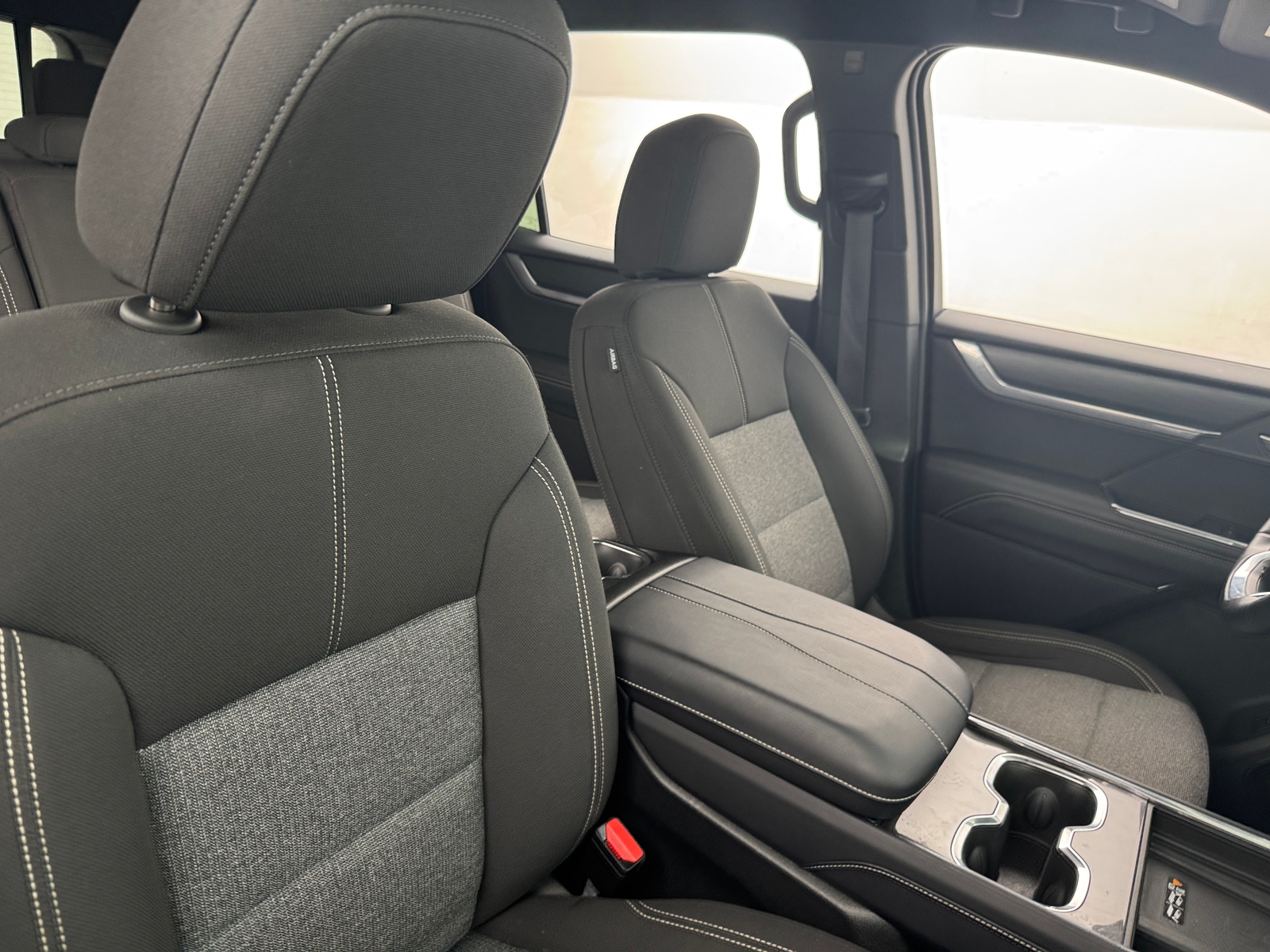 Thumbnail: 2025 GMC Acadia - 2