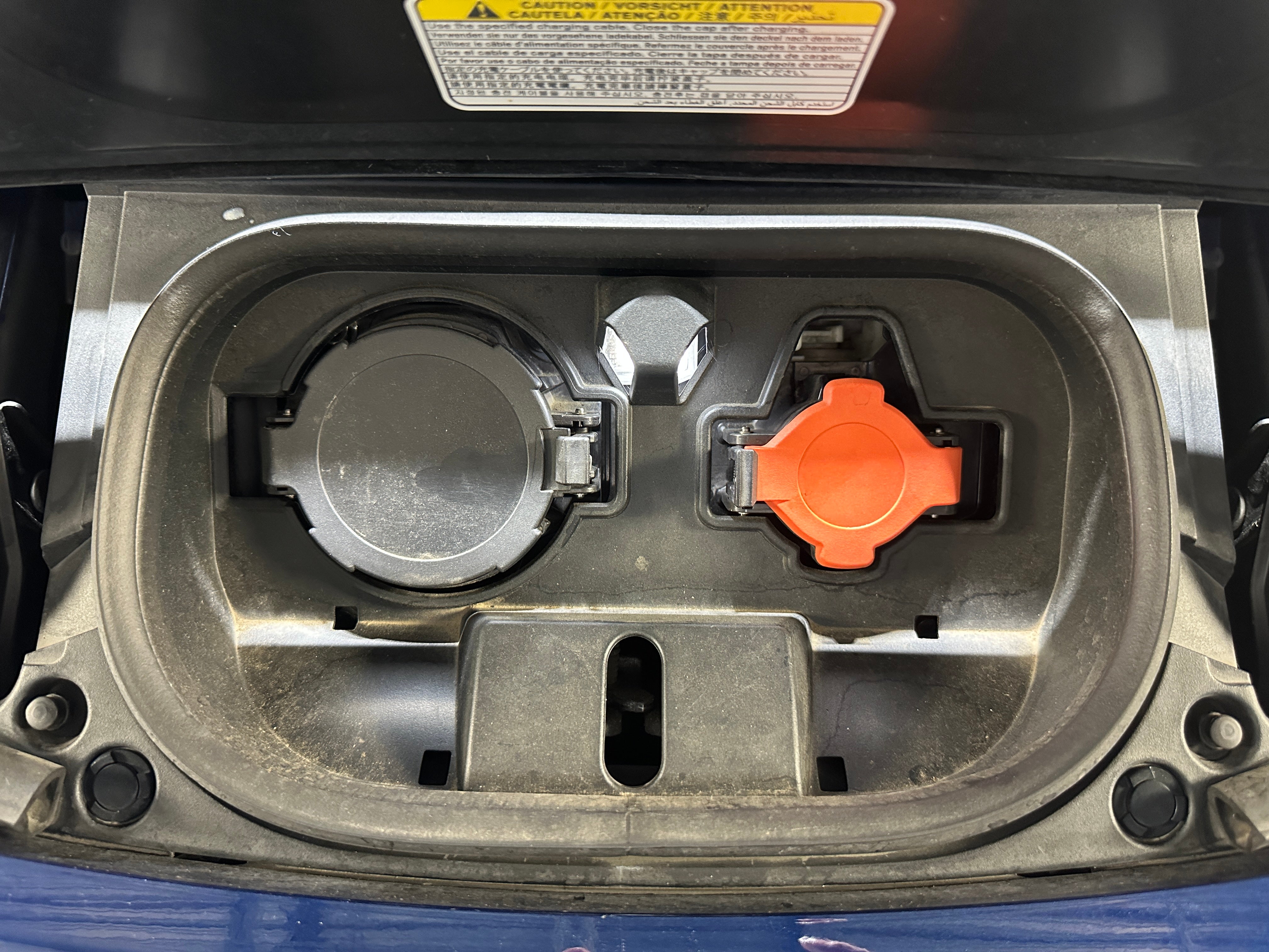 Used 2022 Nissan LEAF SV with VIN 1N4AZ1CV4NC554239 for sale in Oak Creek, WI