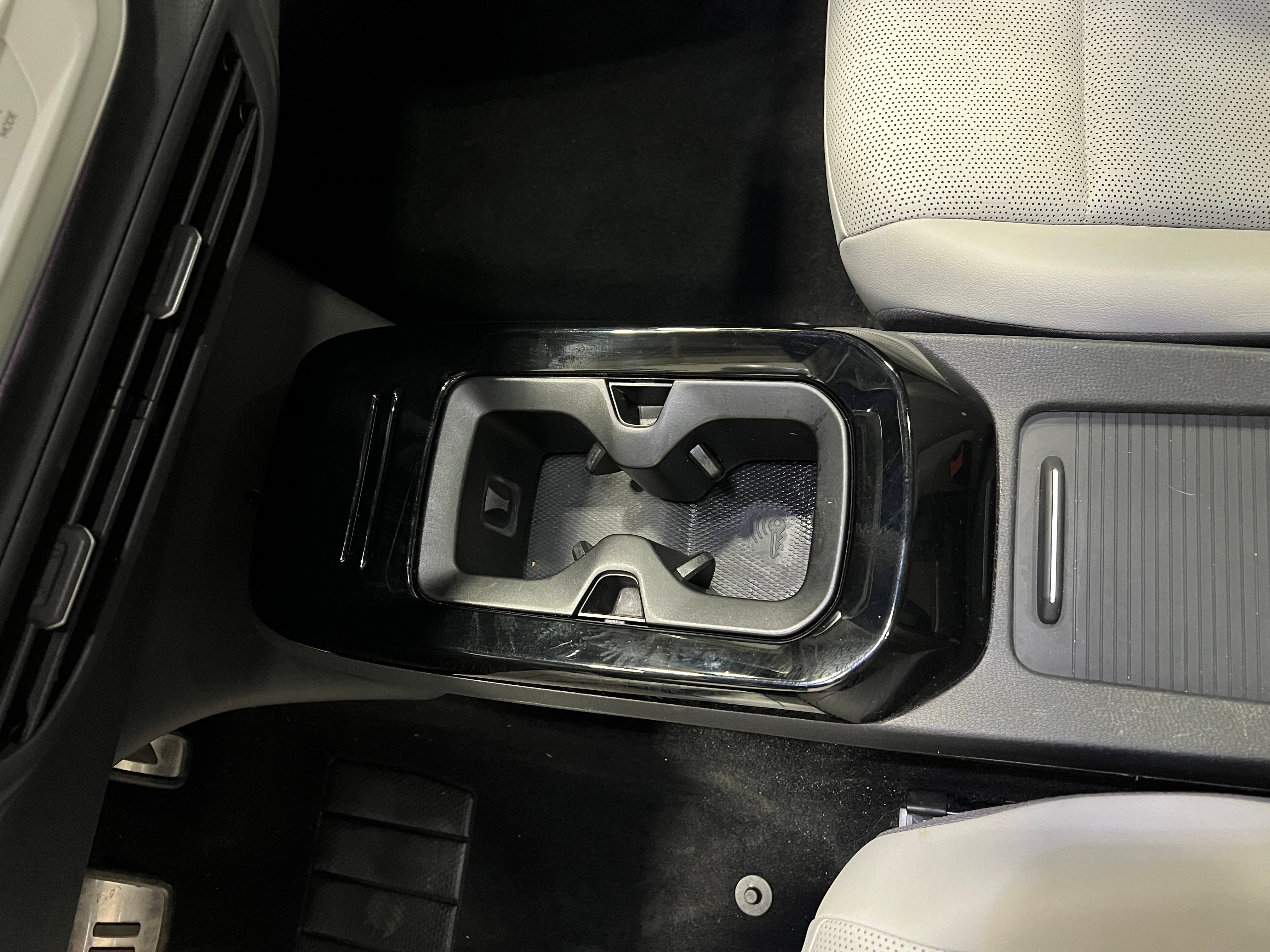 Used 2021 Volkswagen ID.4 1st Edition with VIN WVGDMPE21MP023188 for sale in Auburn, WA