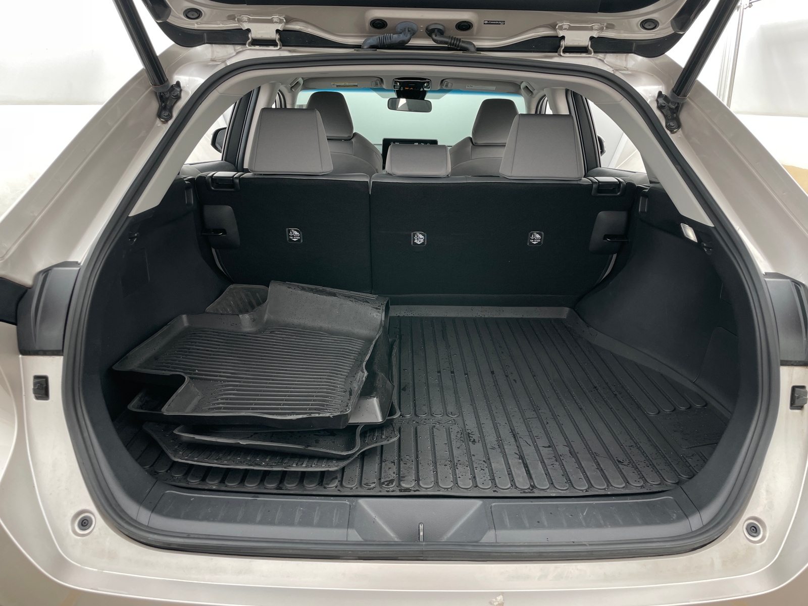 Thumbnail: 2021 Toyota Venza - 7