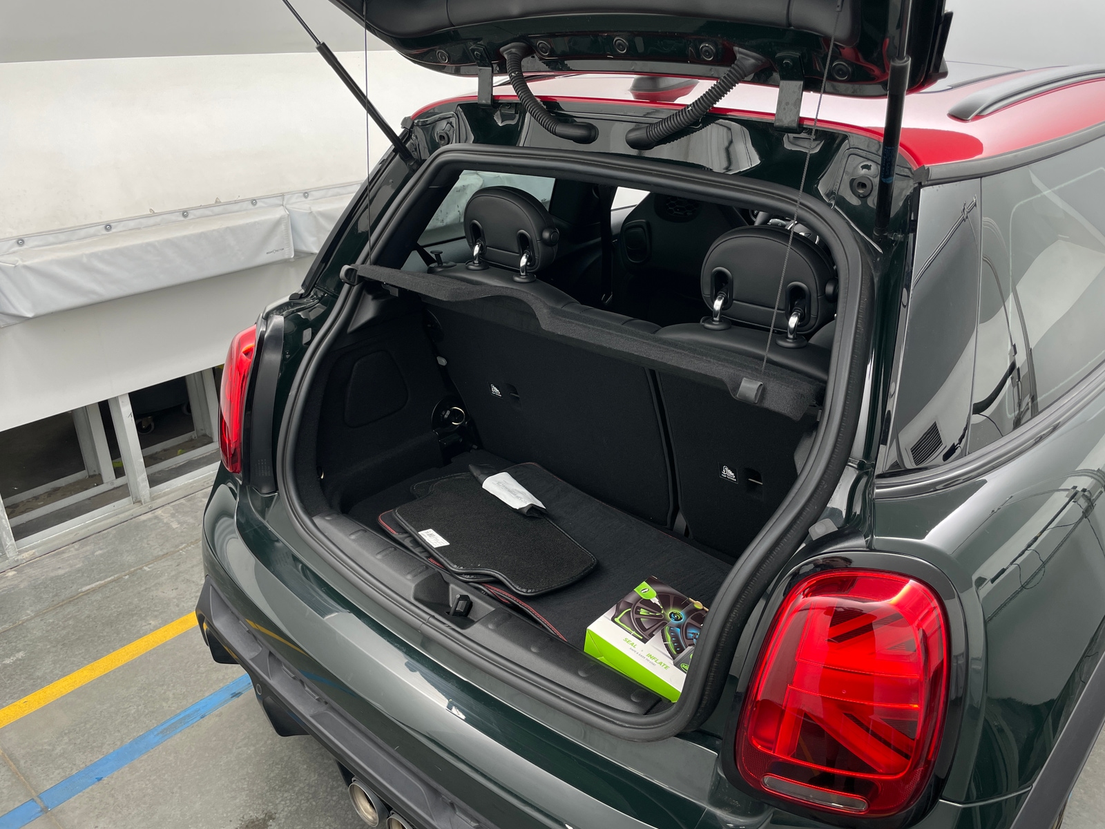 Thumbnail: 2023 MINI Cooper Hardtop - 6