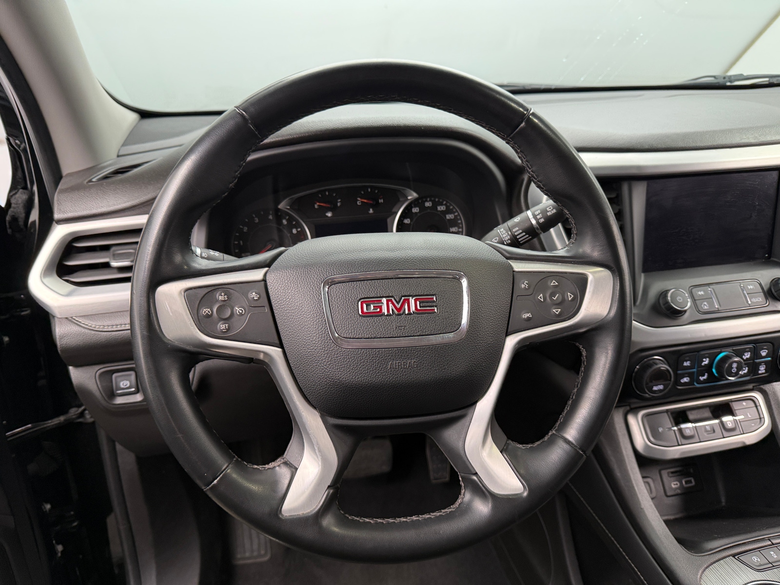 Thumbnail: 2023 GMC Acadia - 4