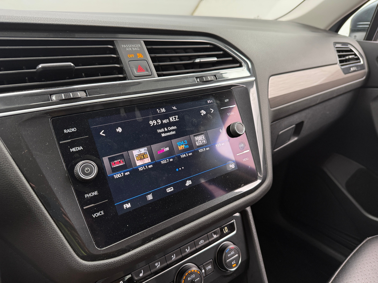 Thumbnail: 2019 Volkswagen Tiguan - 3