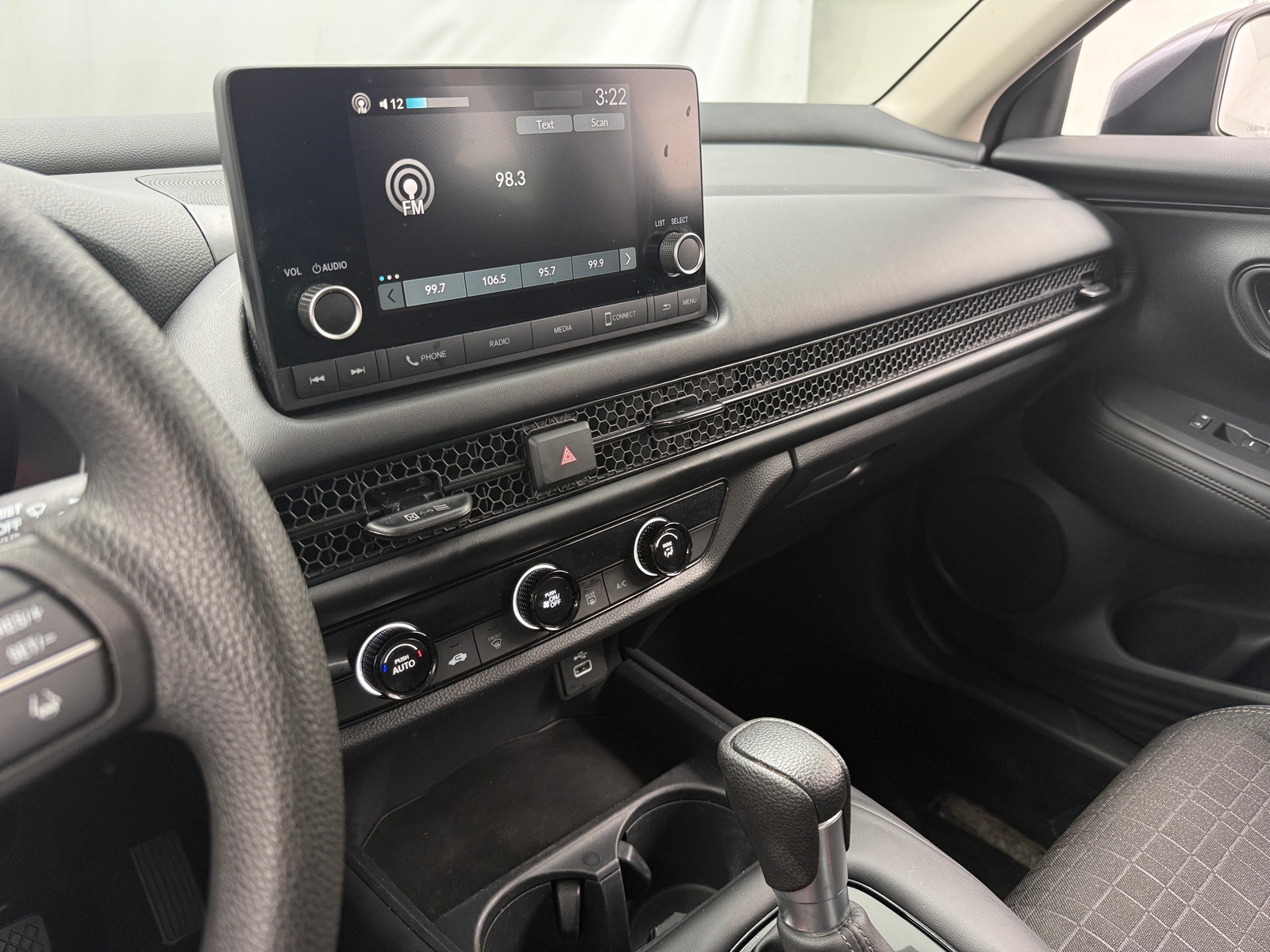 Thumbnail: 2025 Honda HR-V - 4