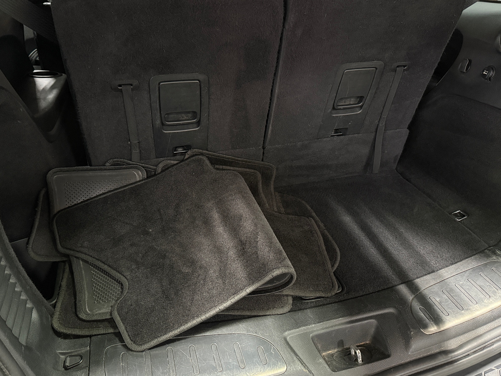 Thumbnail: 2017 Dodge Durango - 6