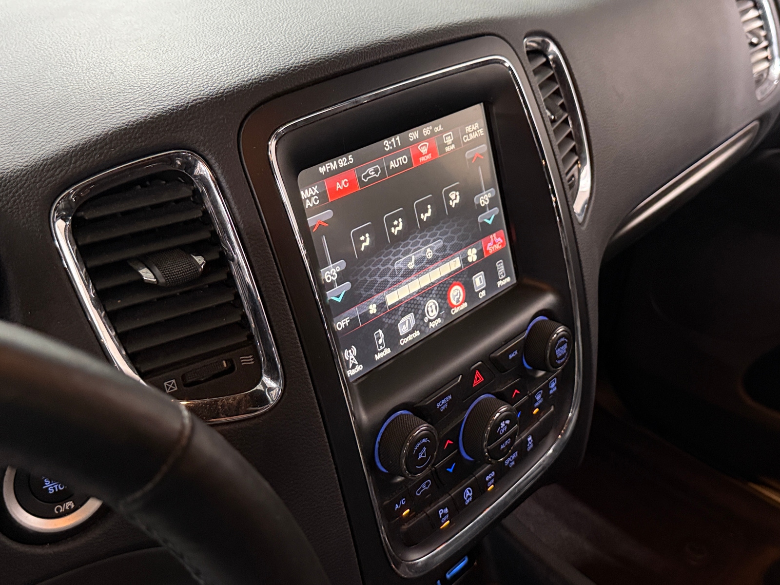 Thumbnail: 2017 Dodge Durango - 3