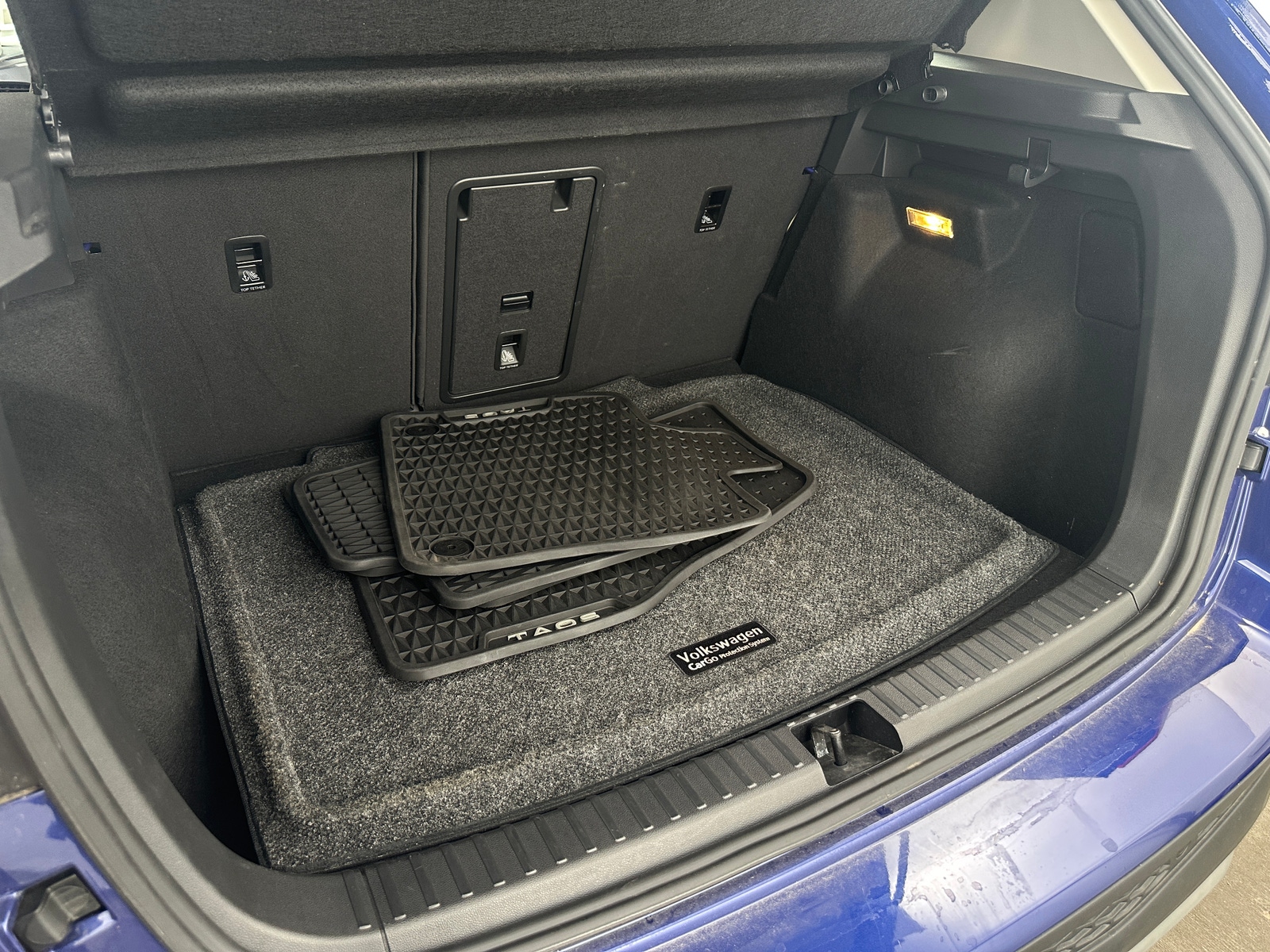 Thumbnail: 2022 Volkswagen Taos - 6