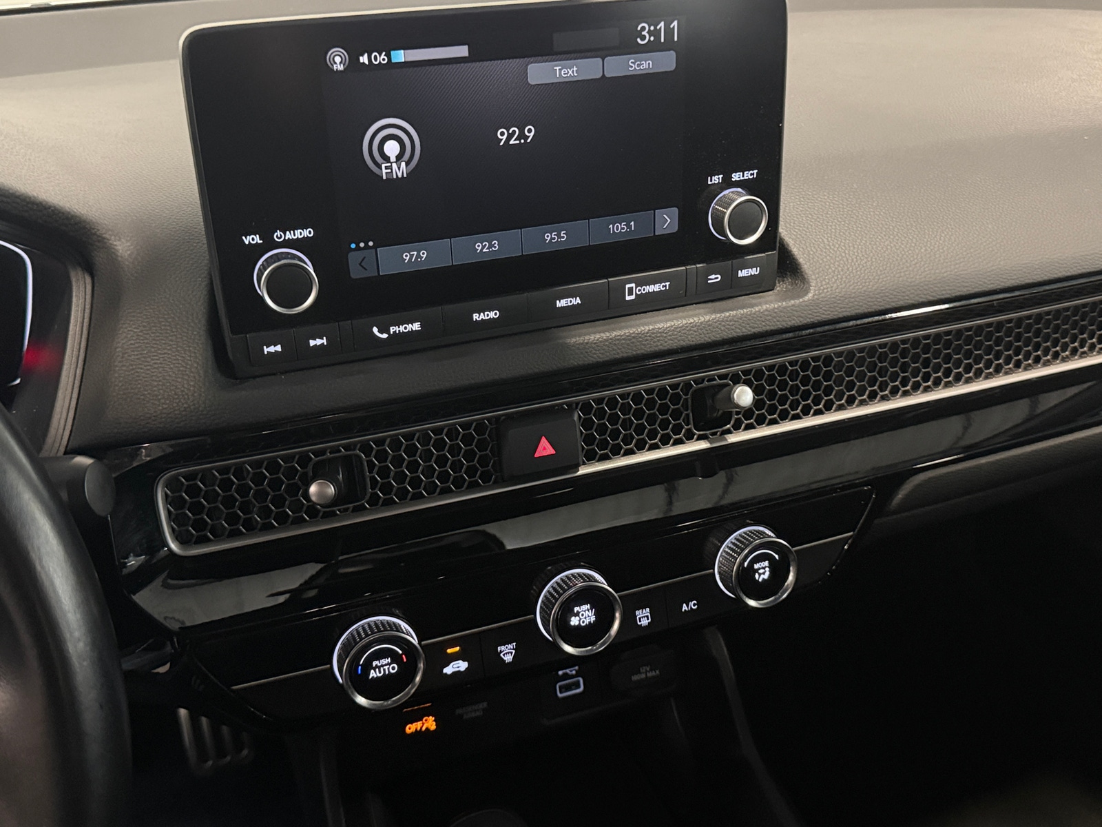 Thumbnail: 2024 Honda Civic - 4