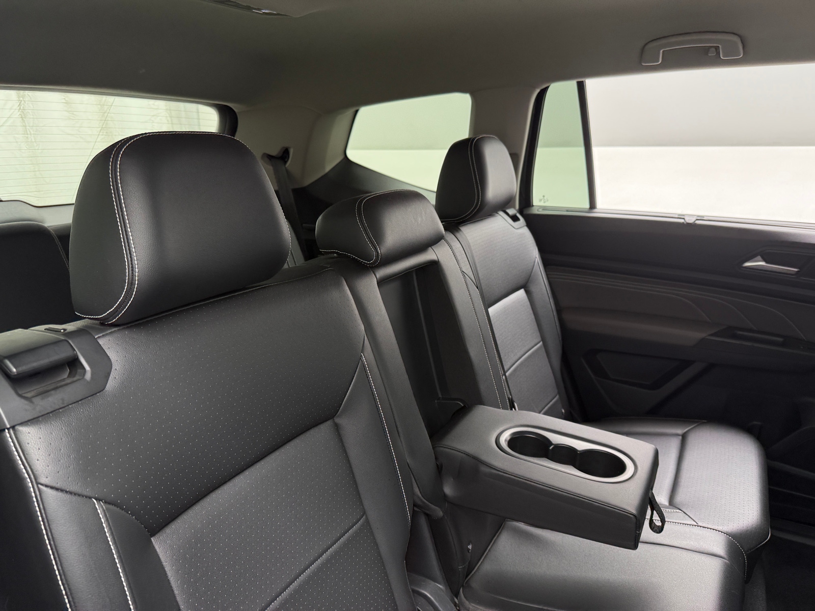 Thumbnail: 2022 Volkswagen Atlas - 5