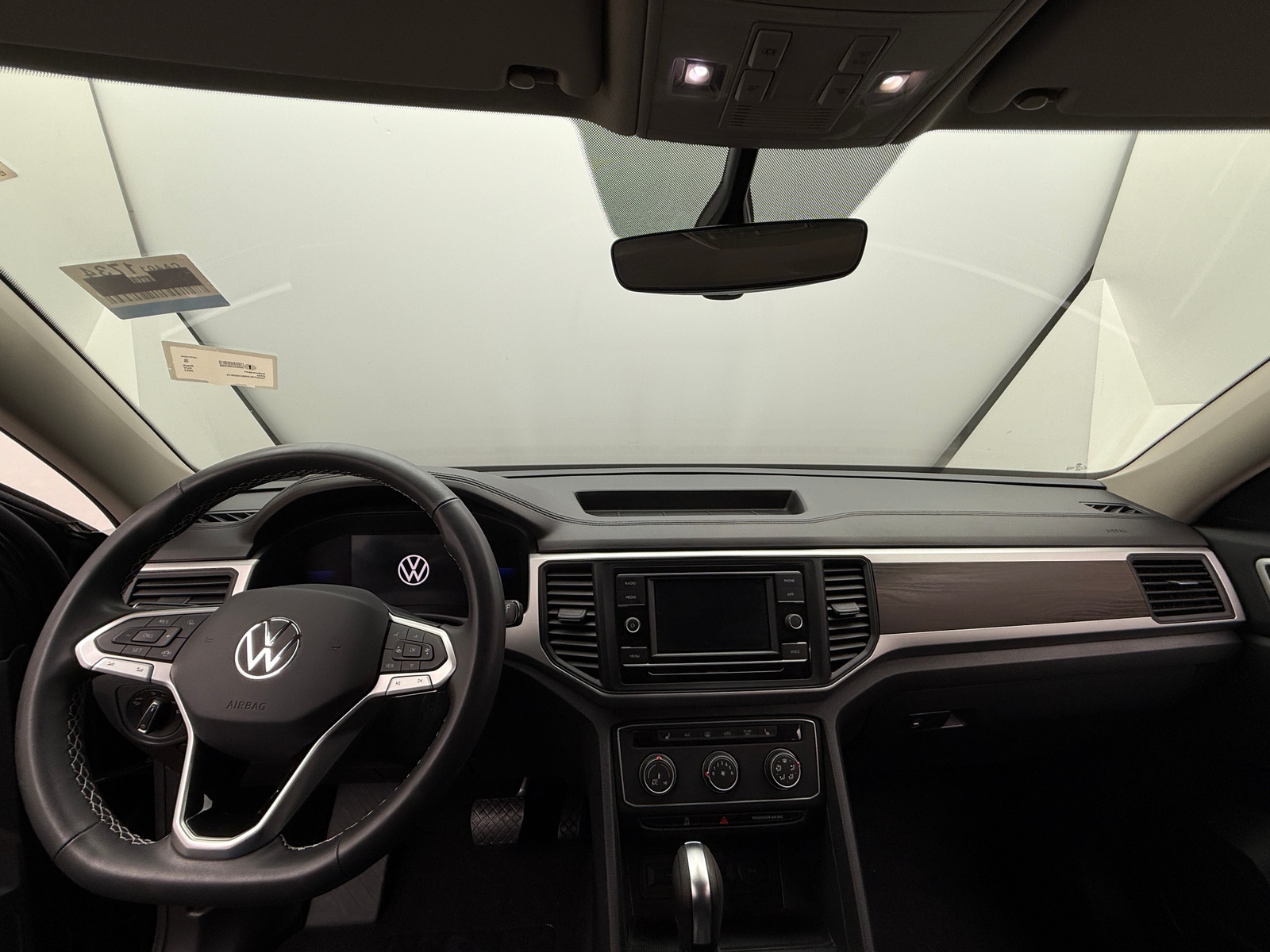 Thumbnail: 2022 Volkswagen Atlas - 2