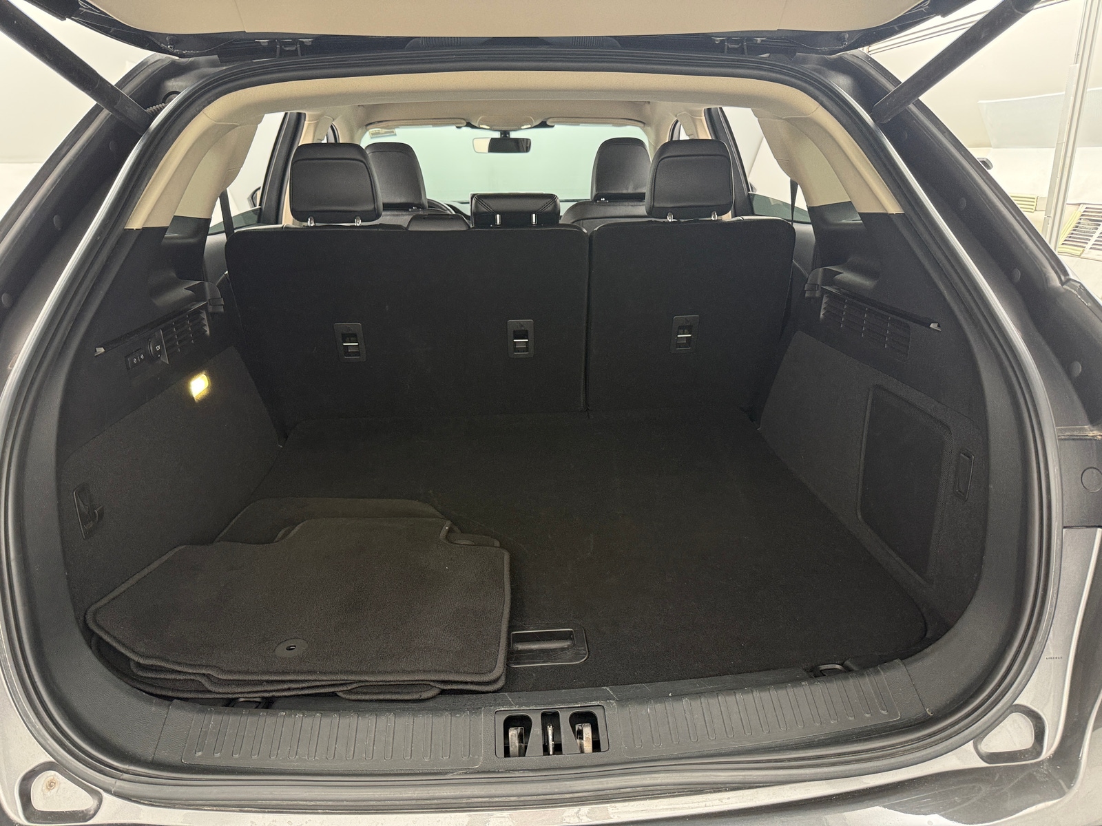 Thumbnail: 2023 Lincoln Nautilus - 6