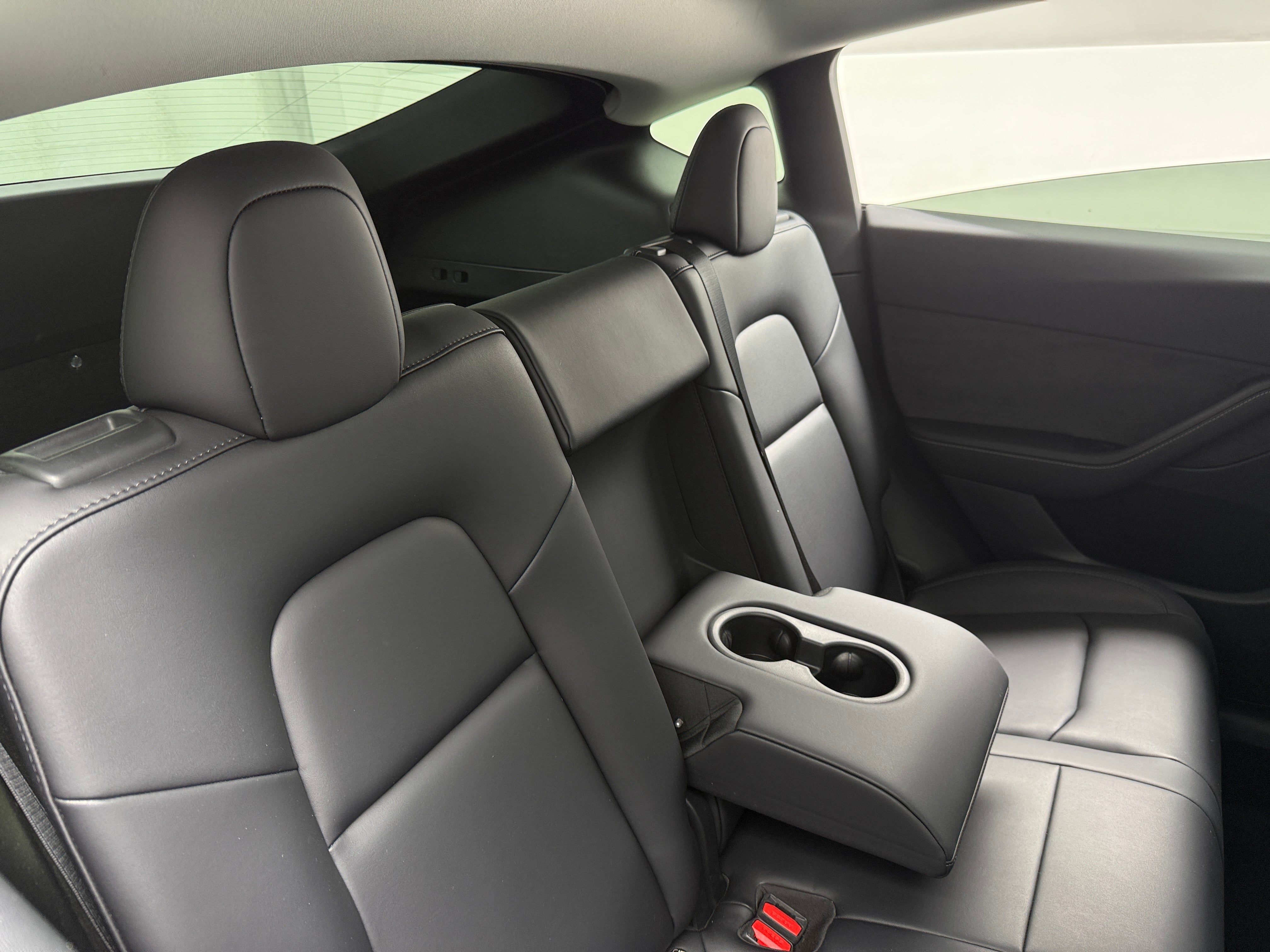 Used 2022 Tesla Model Y Performance with VIN 7SAYGDEF3NF523415 for sale in Oak Creek, WI