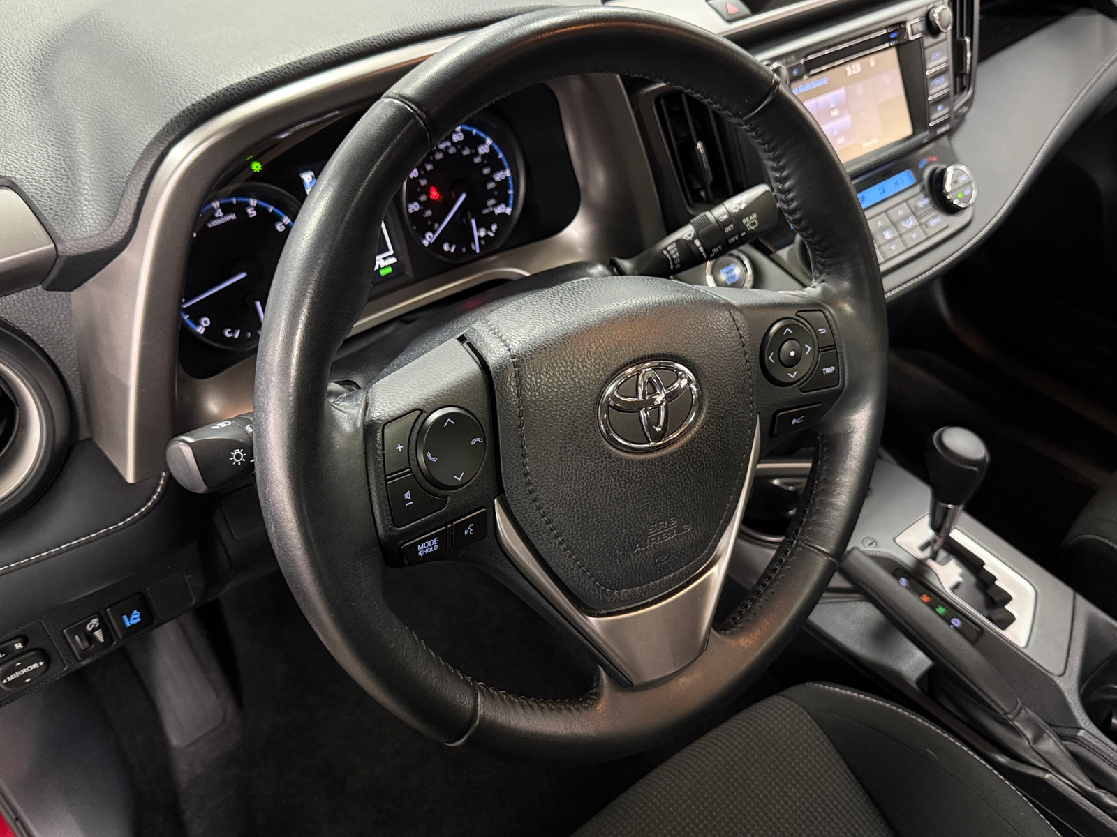 Thumbnail: 2018 Toyota RAV4 - 5
