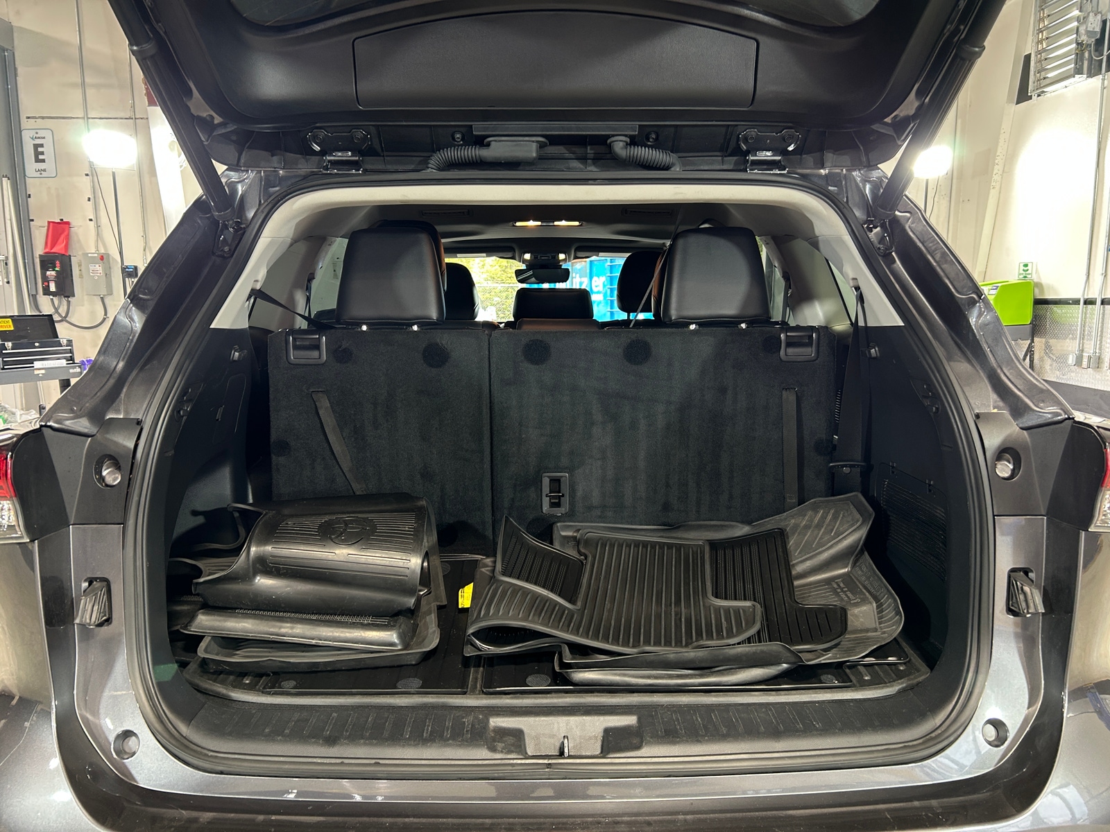 Thumbnail: 2021 Toyota Highlander - 6