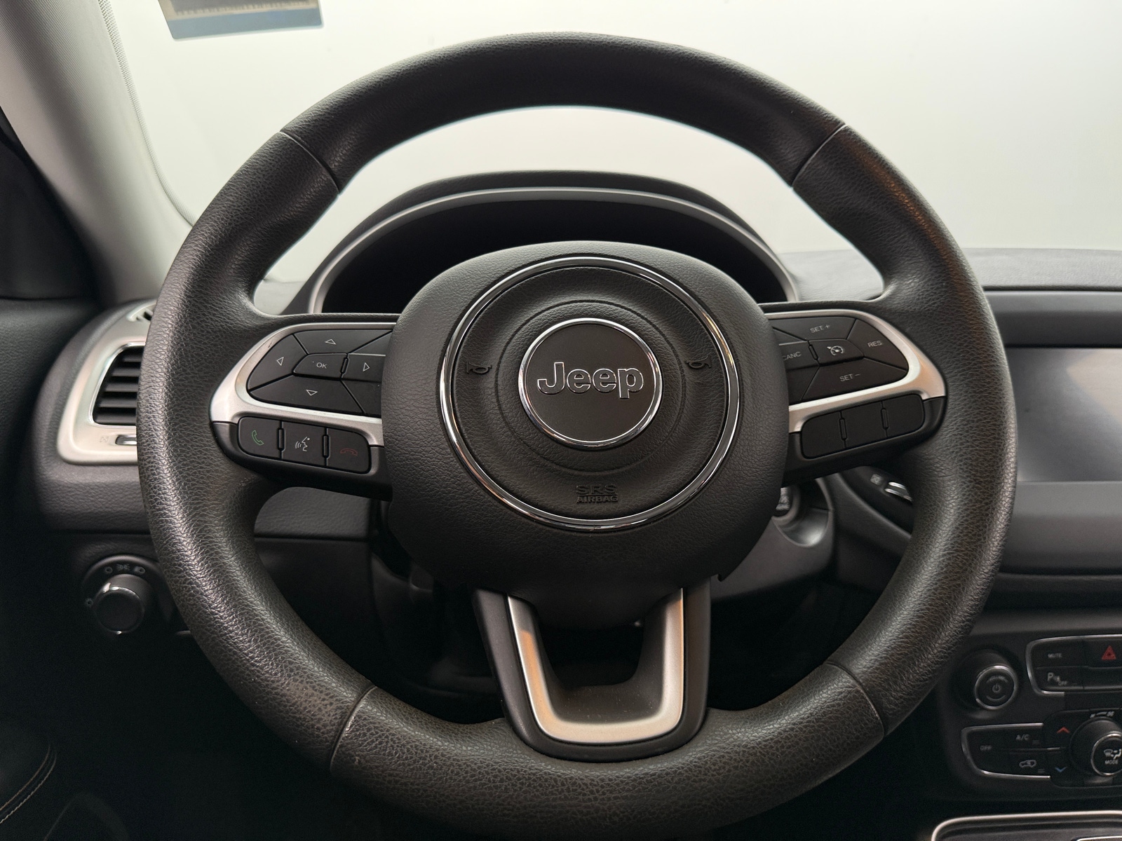 Thumbnail: 2020 Jeep Compass - 5