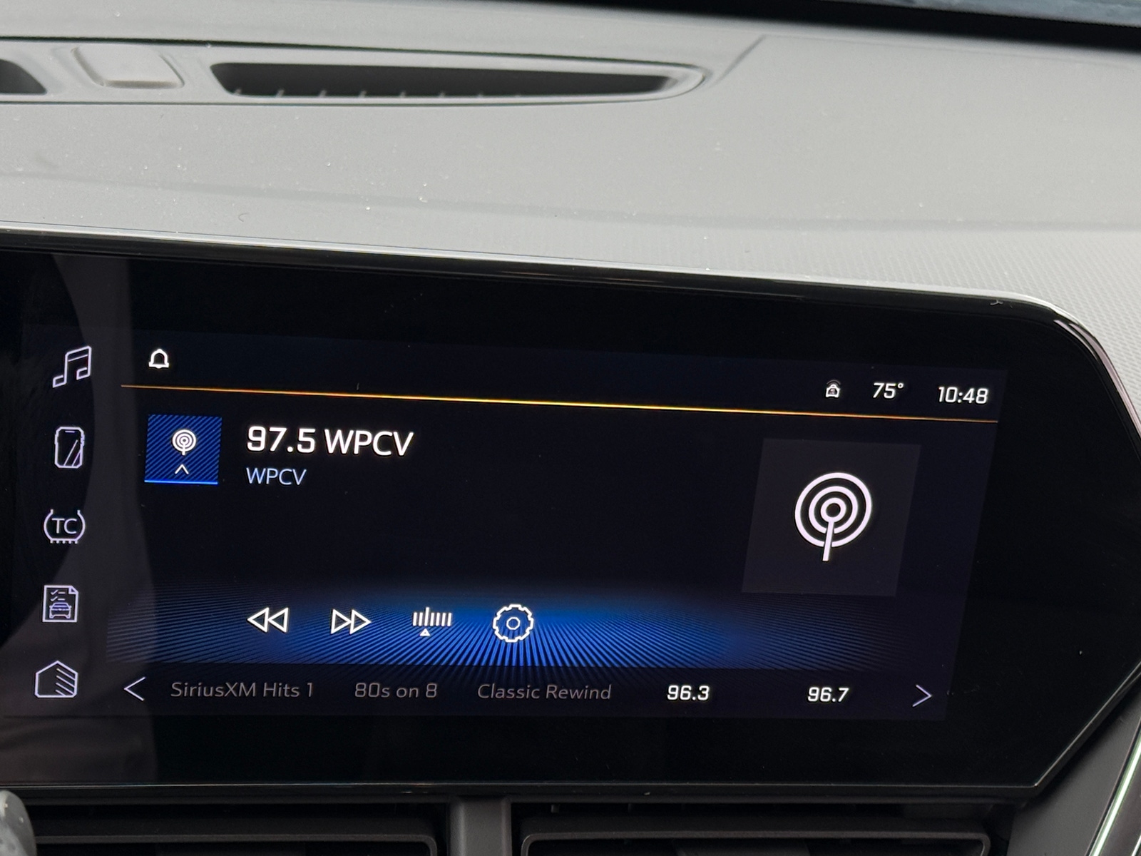 Thumbnail: 2025 Chevrolet Trax - 3