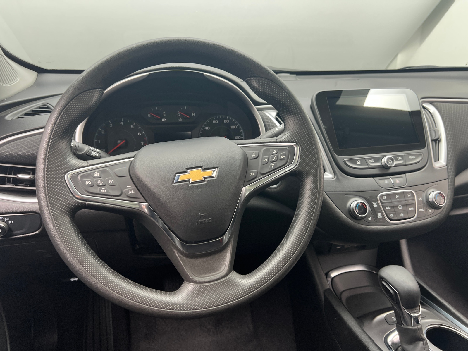 Thumbnail: 2024 Chevrolet Malibu - 5