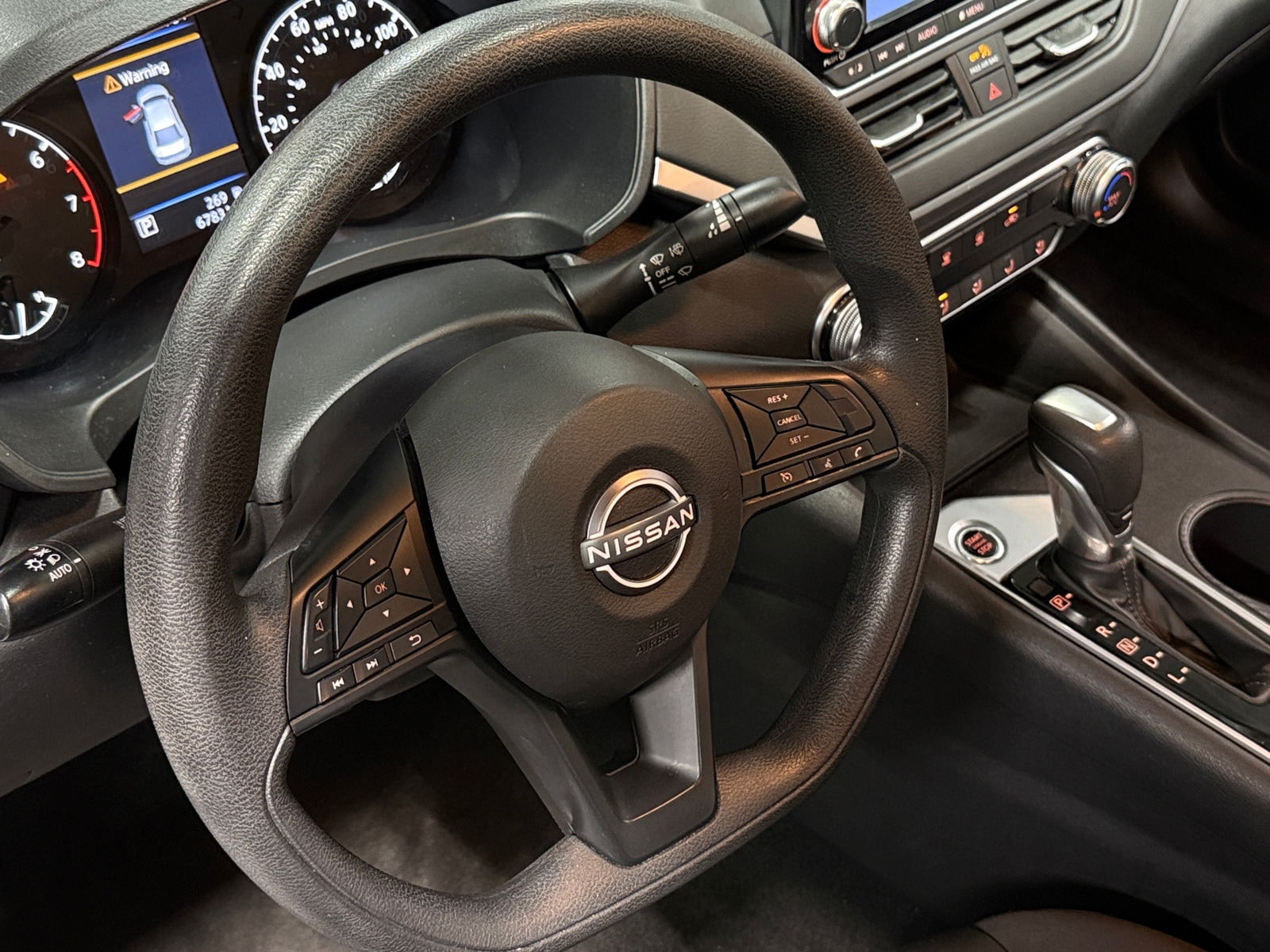 Thumbnail: 2023 Nissan Altima - 5