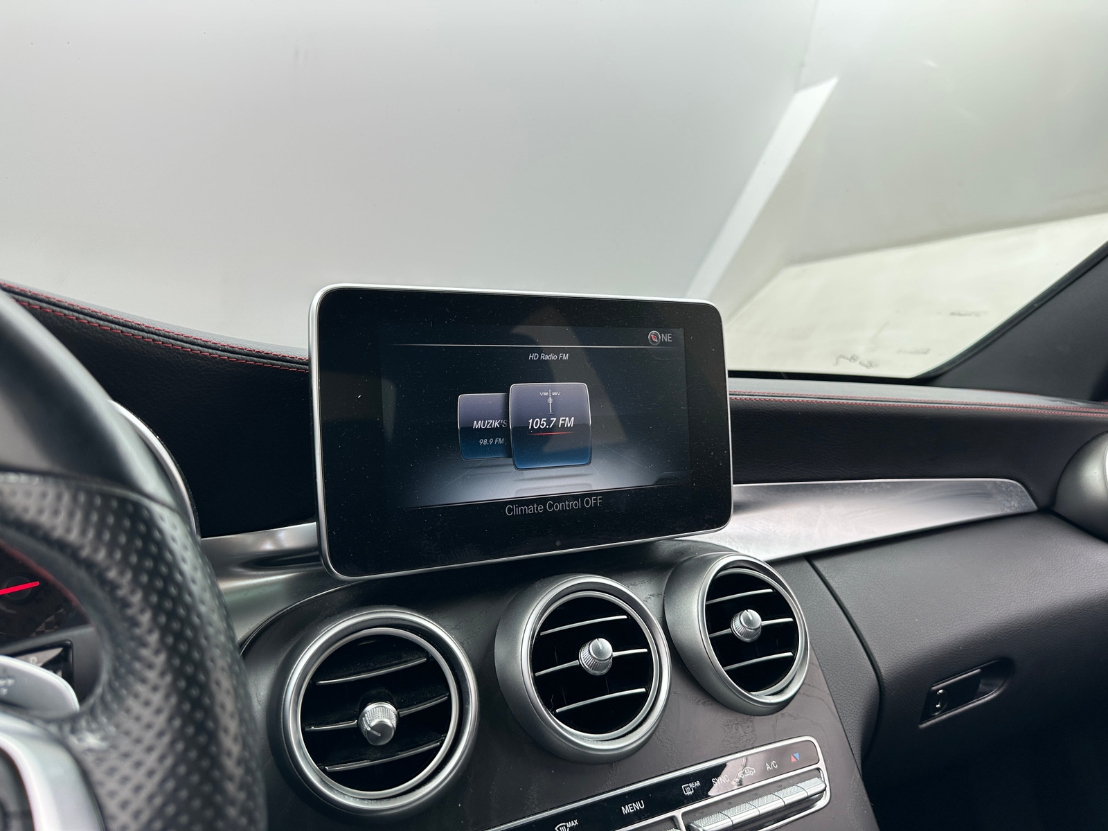 Thumbnail: 2016 Mercedes-Benz C-Class - 3