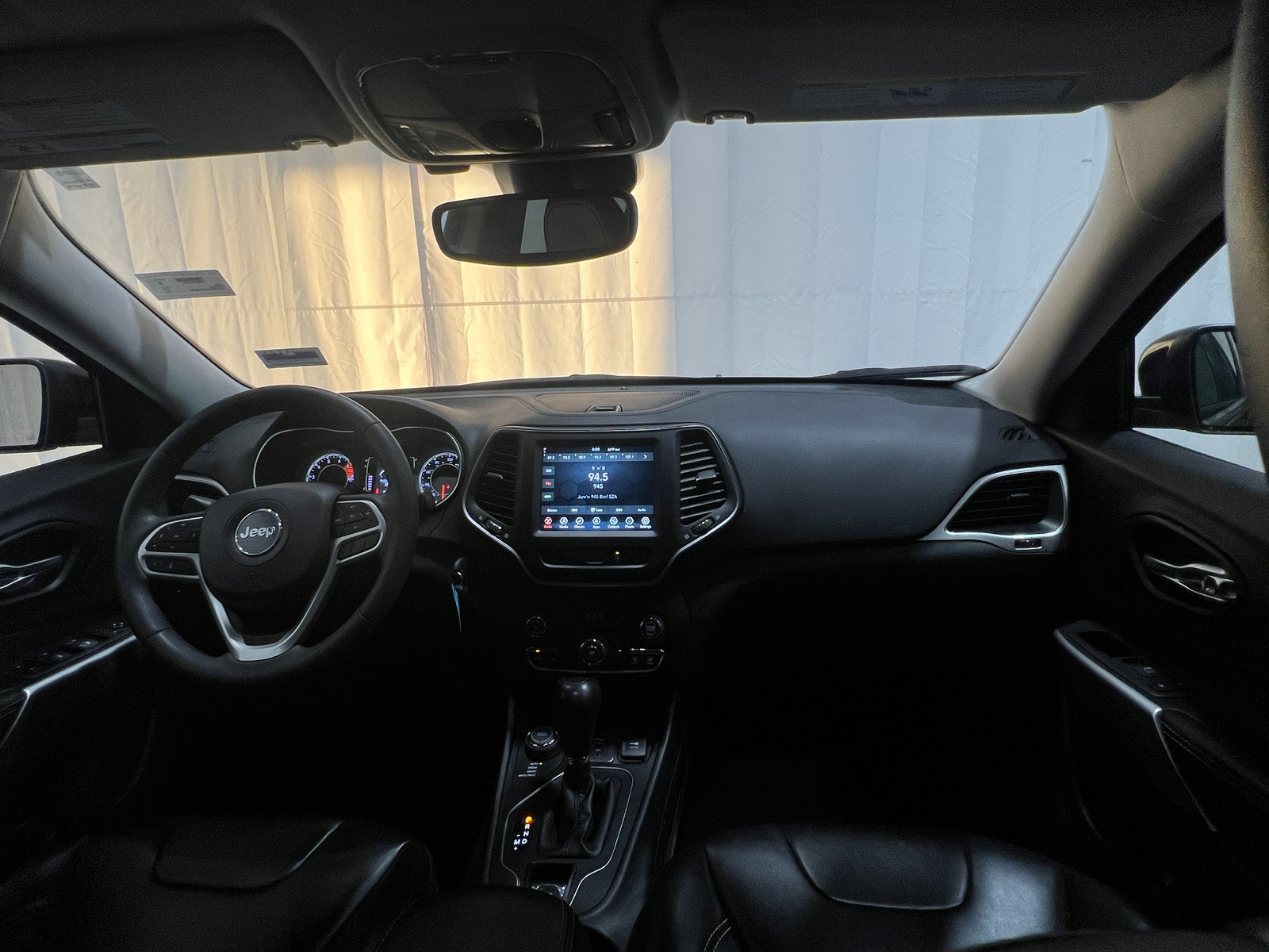 Thumbnail: 2022 Jeep Cherokee - 3