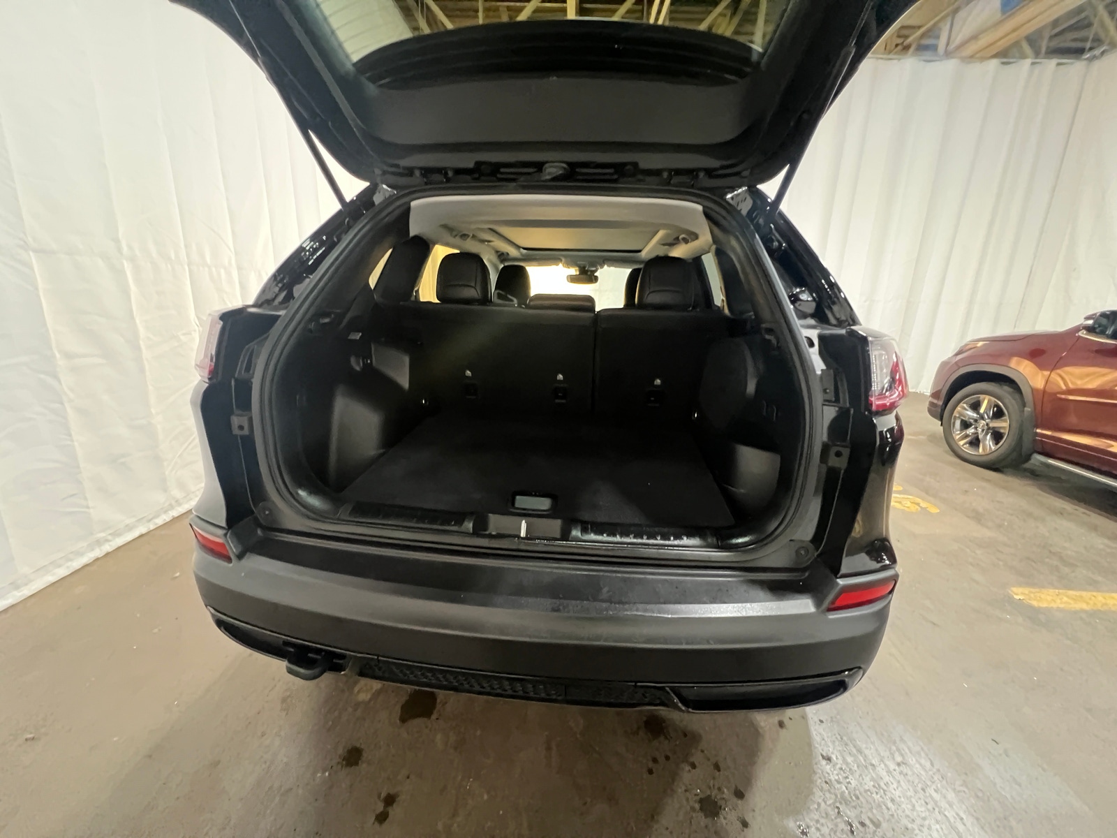 Thumbnail: 2022 Jeep Cherokee - 7