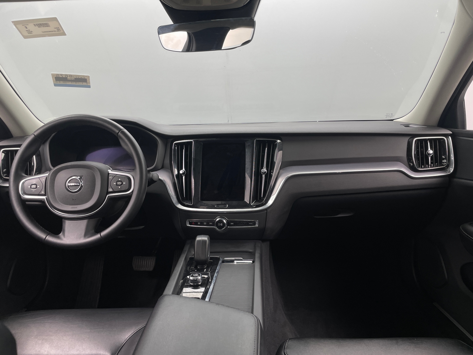 Thumbnail: 2024 Volvo S60 - 2