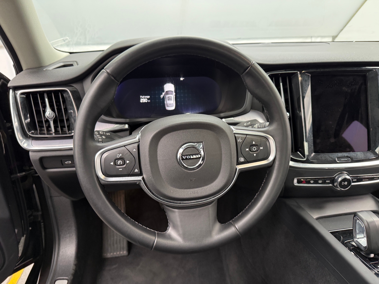 Thumbnail: 2024 Volvo S60 - 4