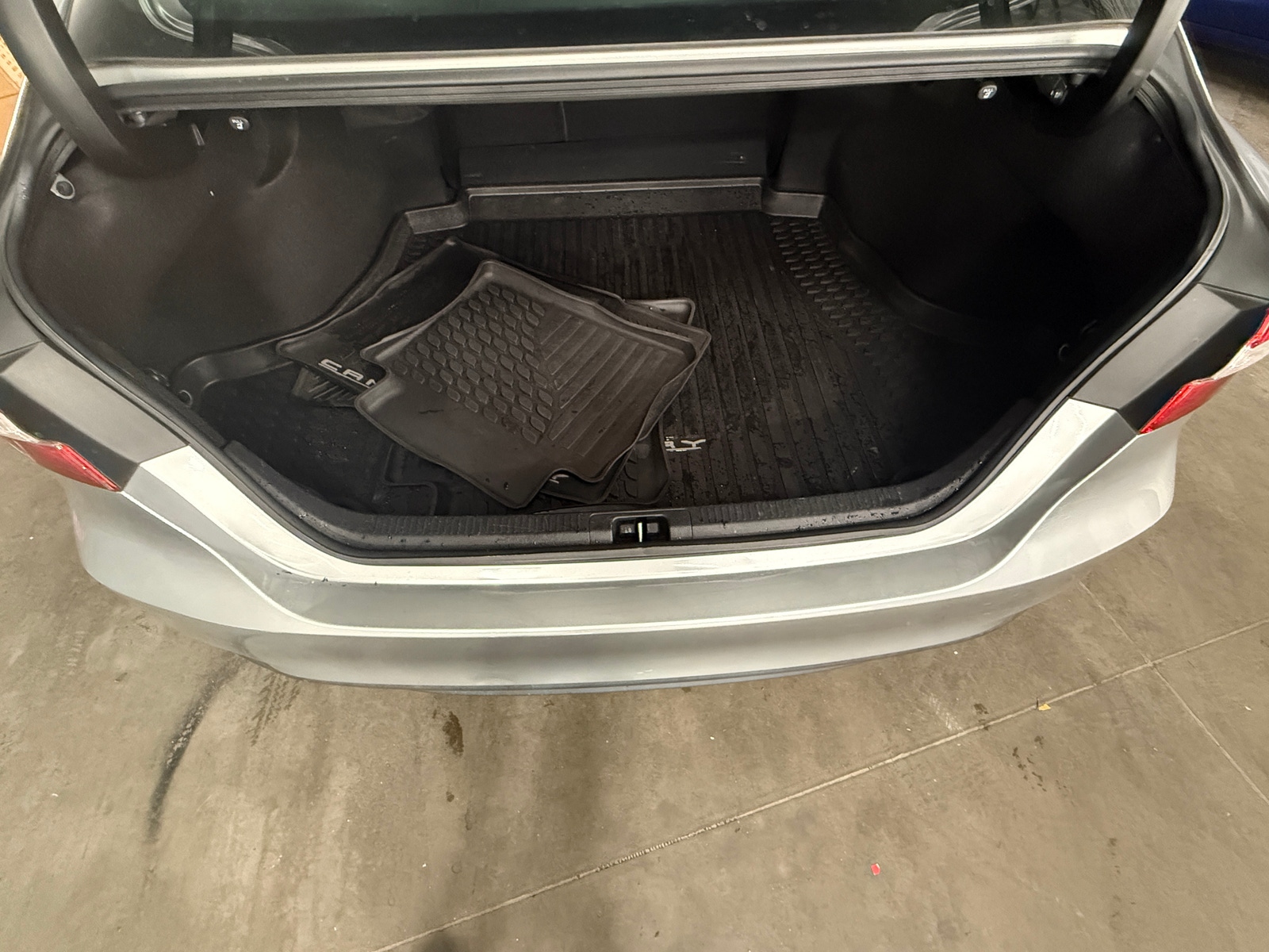 Thumbnail: 2020 Toyota Camry - 7