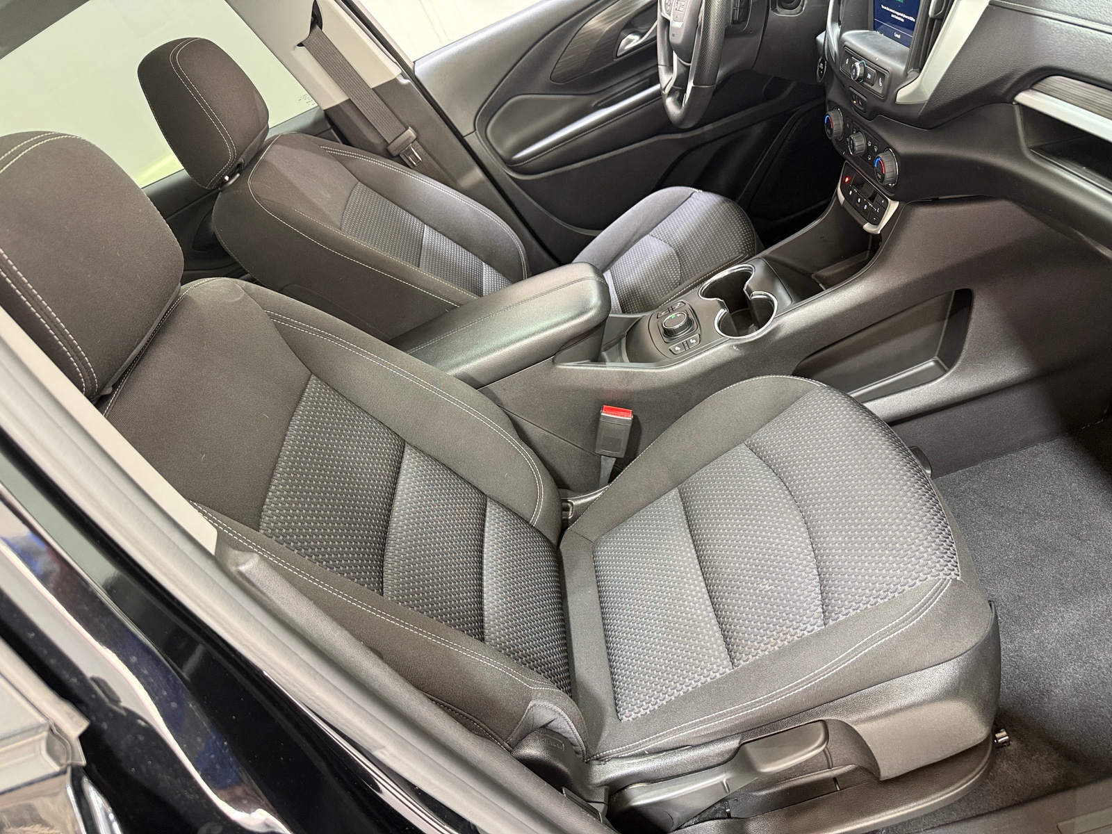 Thumbnail: 2022 GMC Terrain - 2